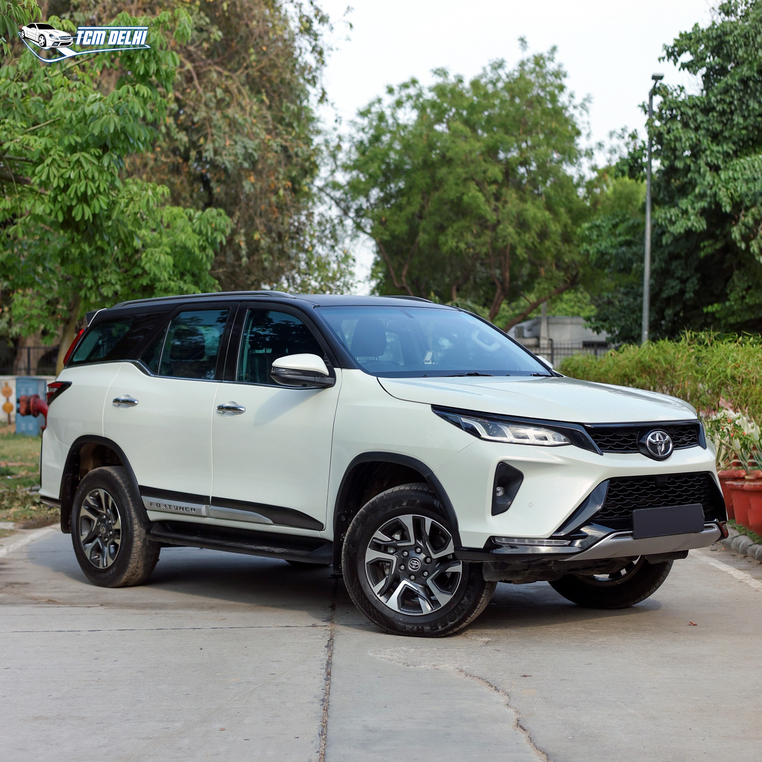 TOYOTA FORTUNER LEGENDER 4X2 AT