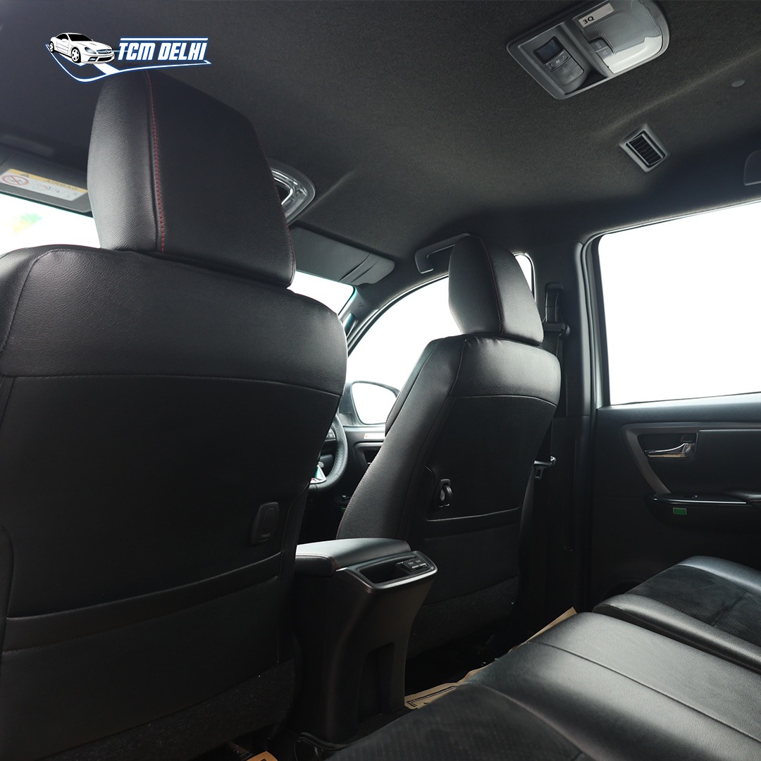 TOYOTA FORTUNER GR SPORTS 4X4 AT