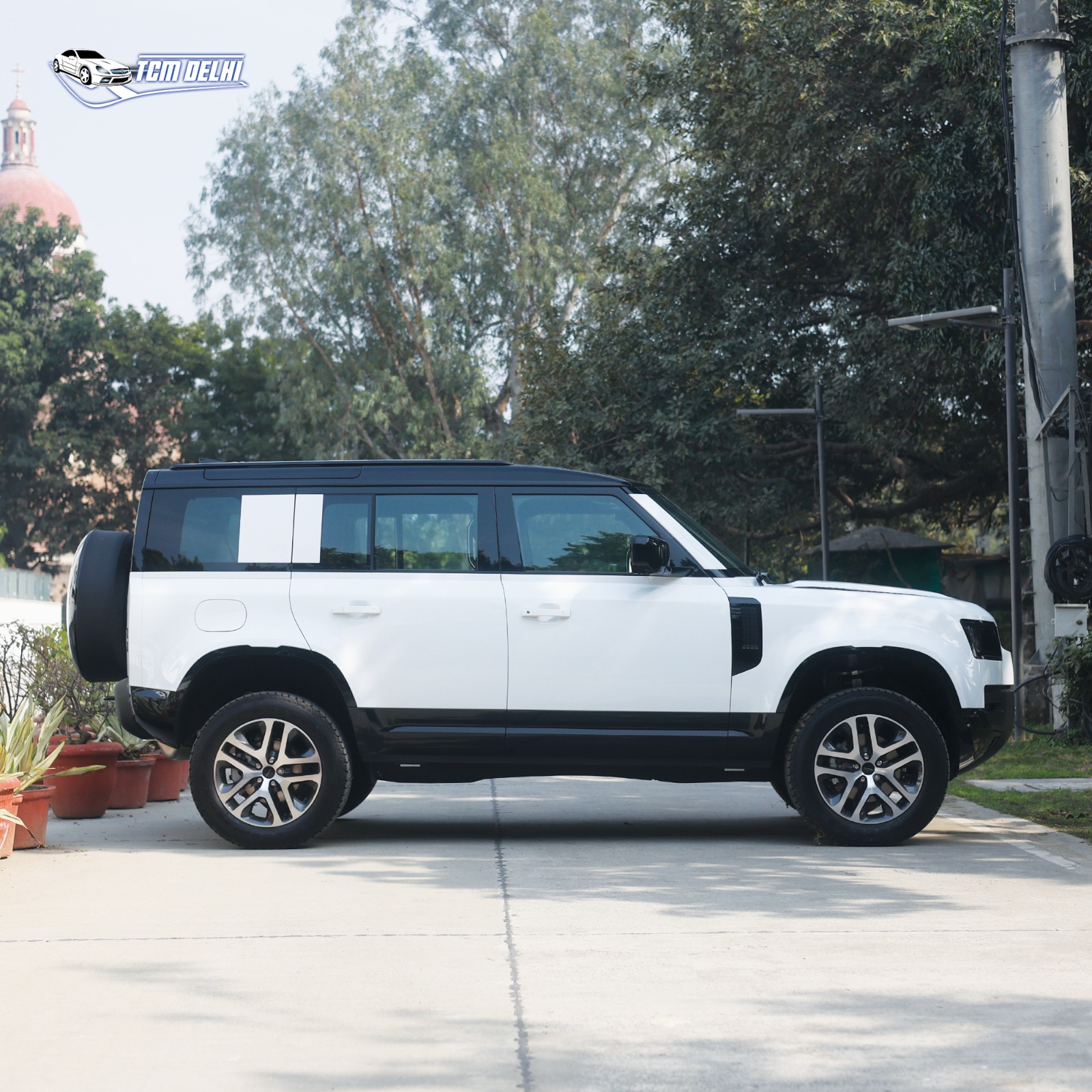 LAND ROVER DEFENDER PS300 XDYNAMIC HSE