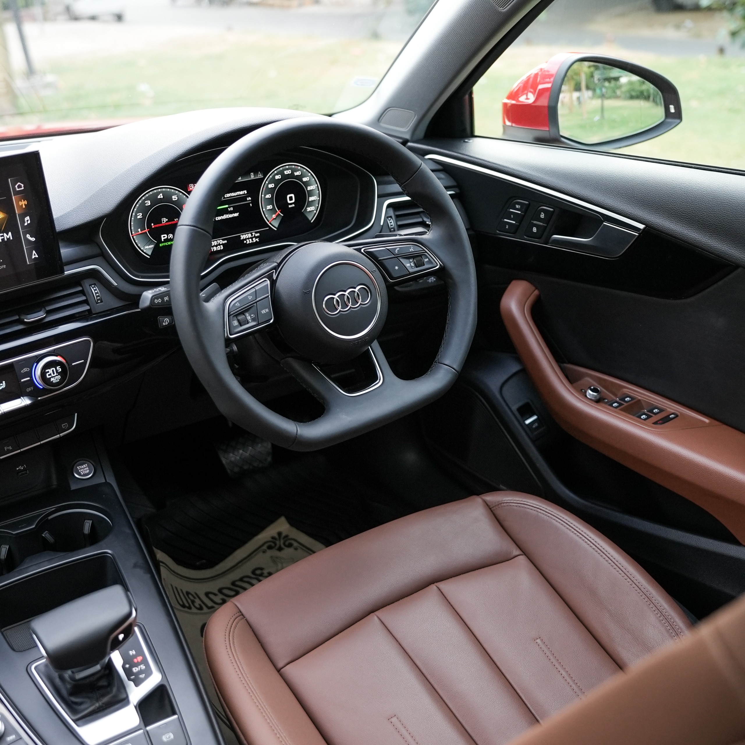 AUDI A4 40 TFSI TECHNOLOGY