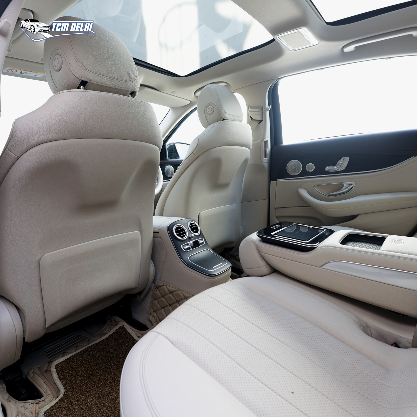 MERCEDES BENZ E200
