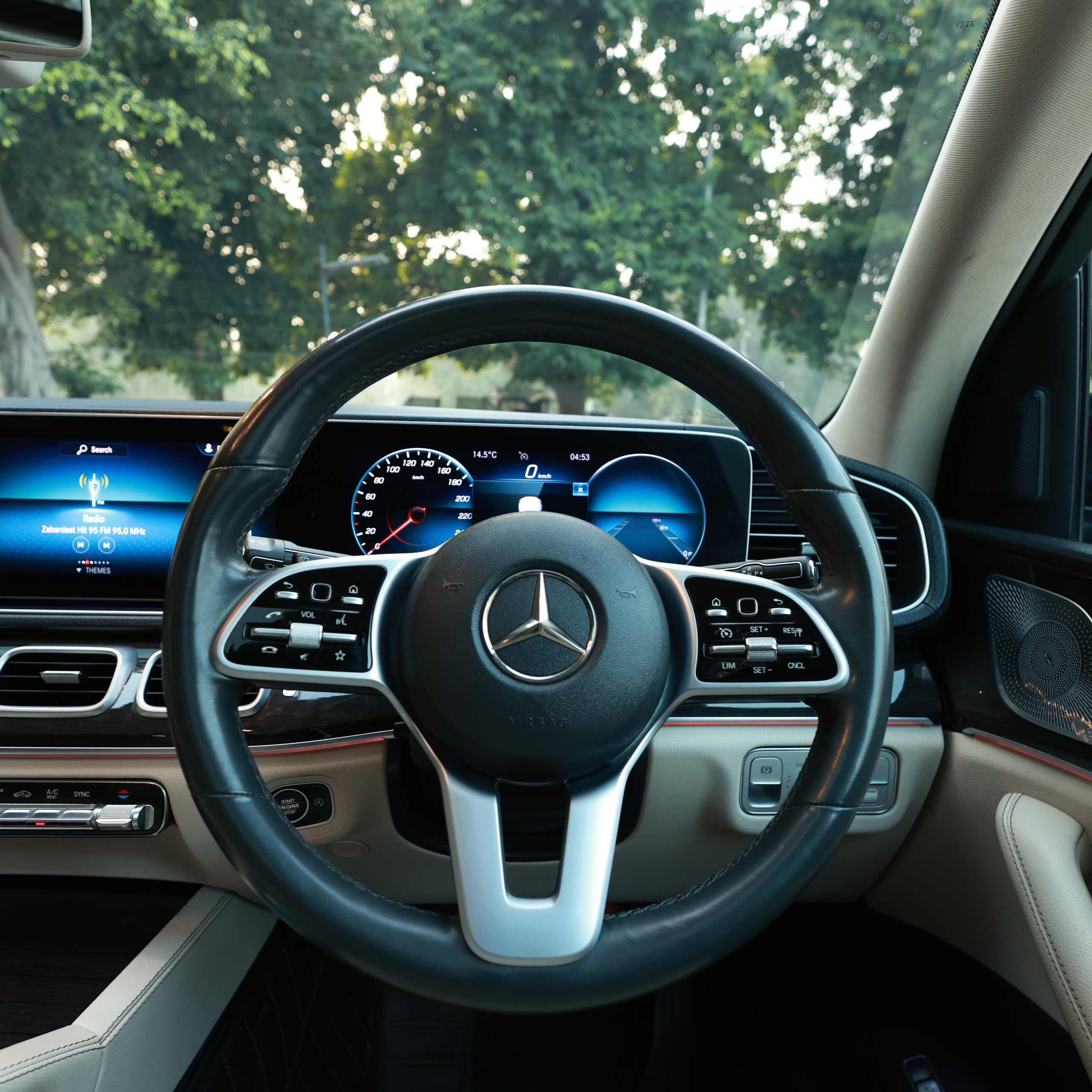 MERCEDES BENZ GLS450