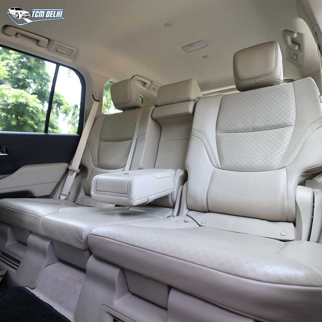 TOYOTA LAND CRUISER ZX300