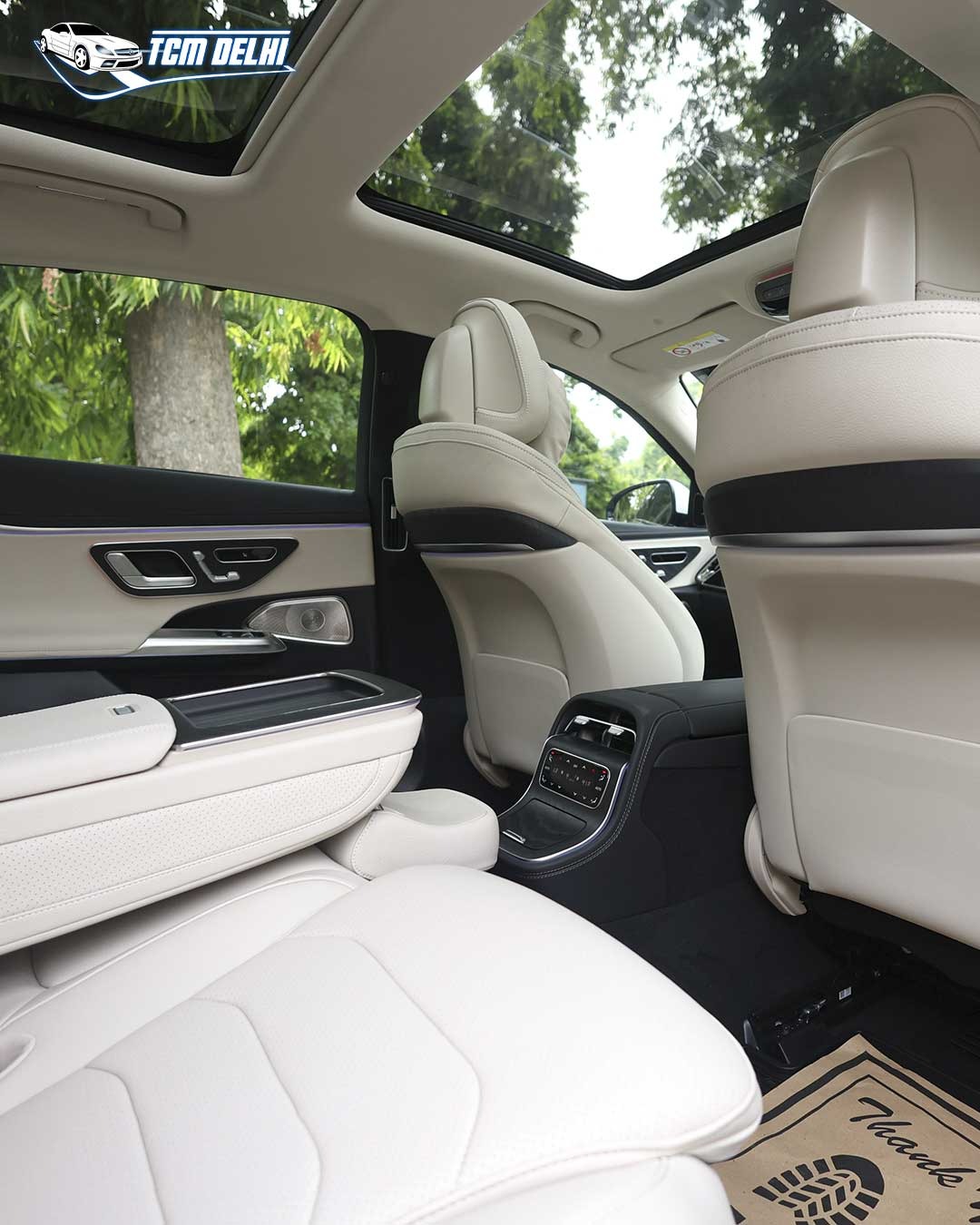MERCEDES BENZ E200
