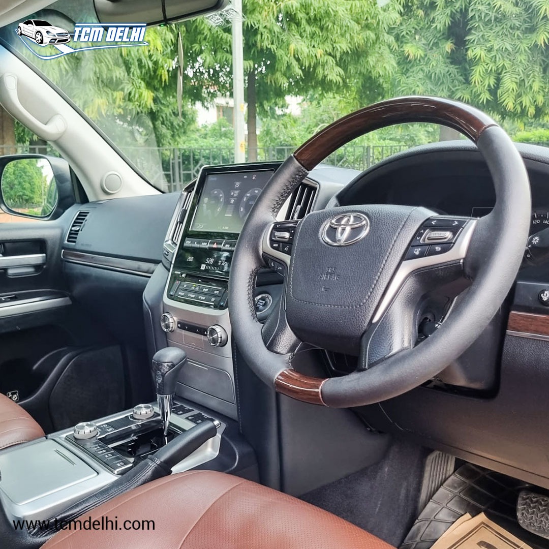 TOYOTA LAND CRUISER VX V8