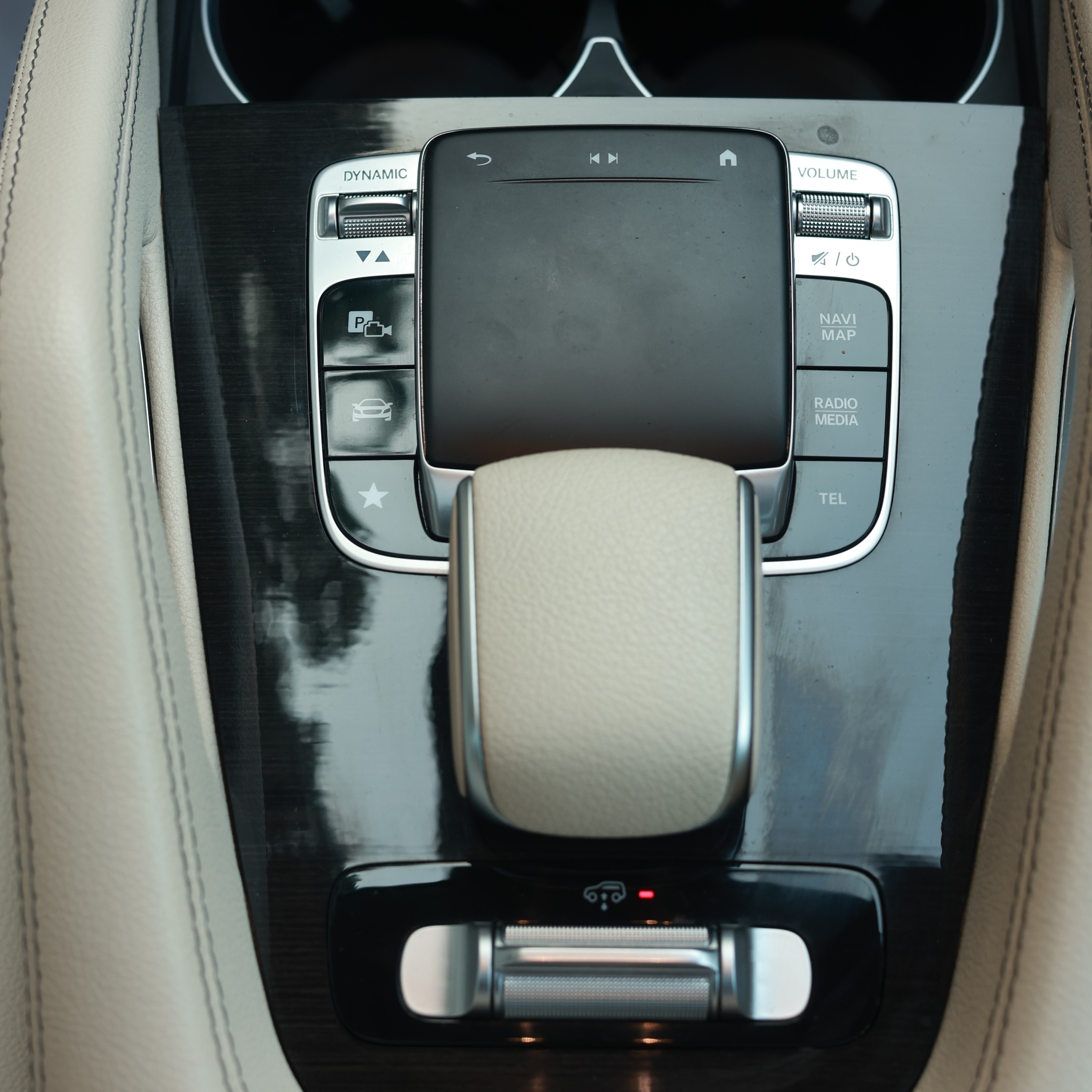 MERCEDES BENZ GLS450