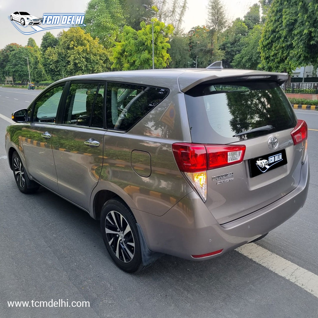 TOYOTA INNOVA ZX A/T