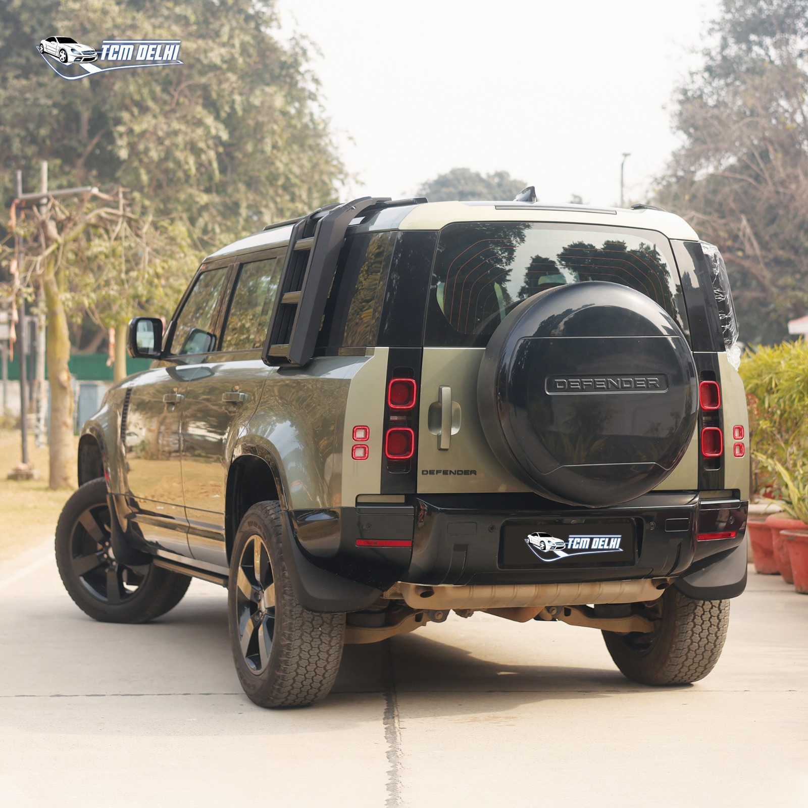 LAND ROVER DEFENDER 2.0 HSE 110PS