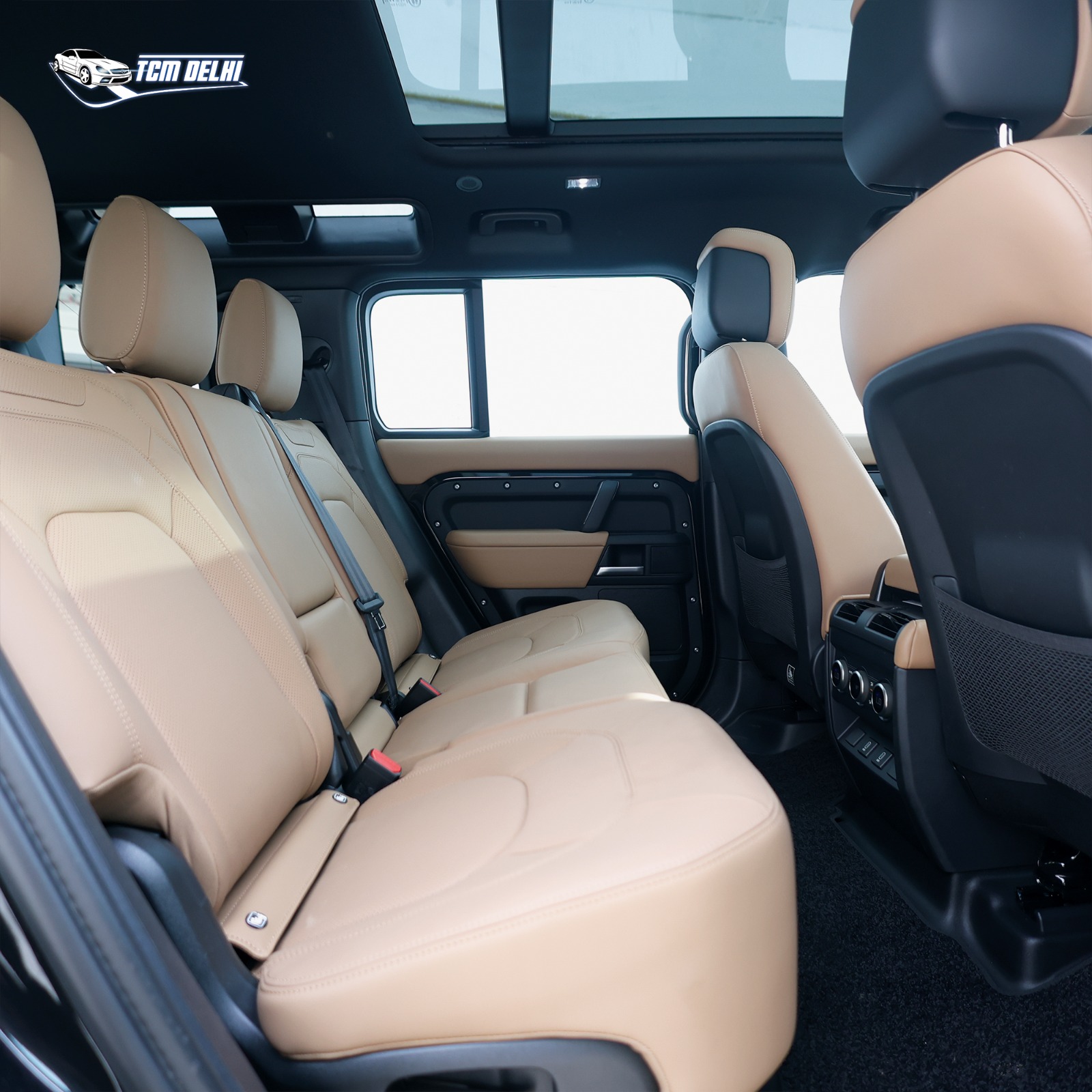 LAND ROVER DEFENDER 2.0 HSE 7 SEATER