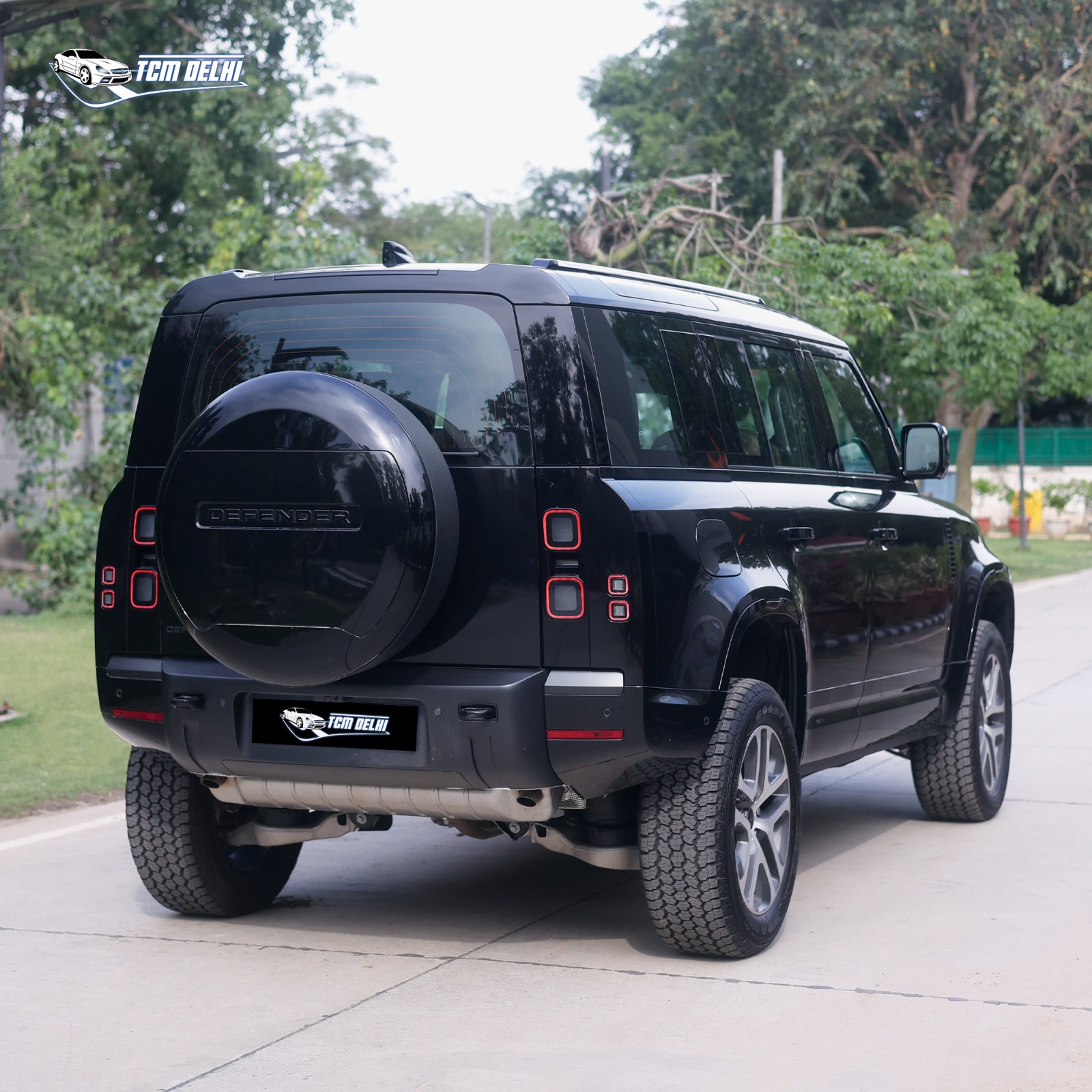 LAND ROVER DEFENDER 2.0 HSE 7 SEATER