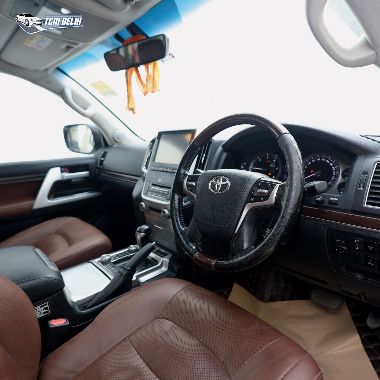 TOYOTA LAND CRUISER VX200