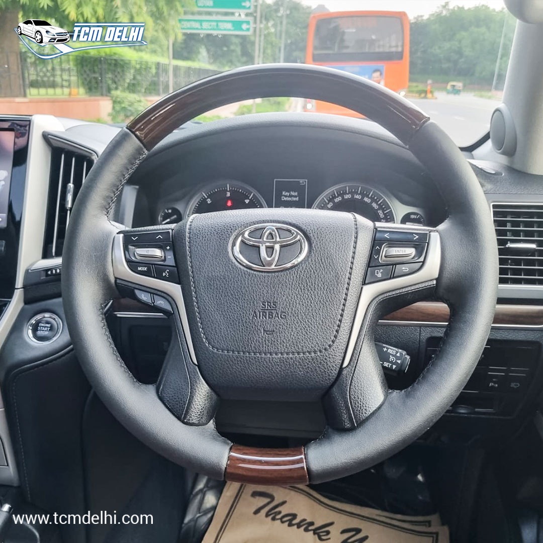 TOYOTA LAND CRUISER VX V8
