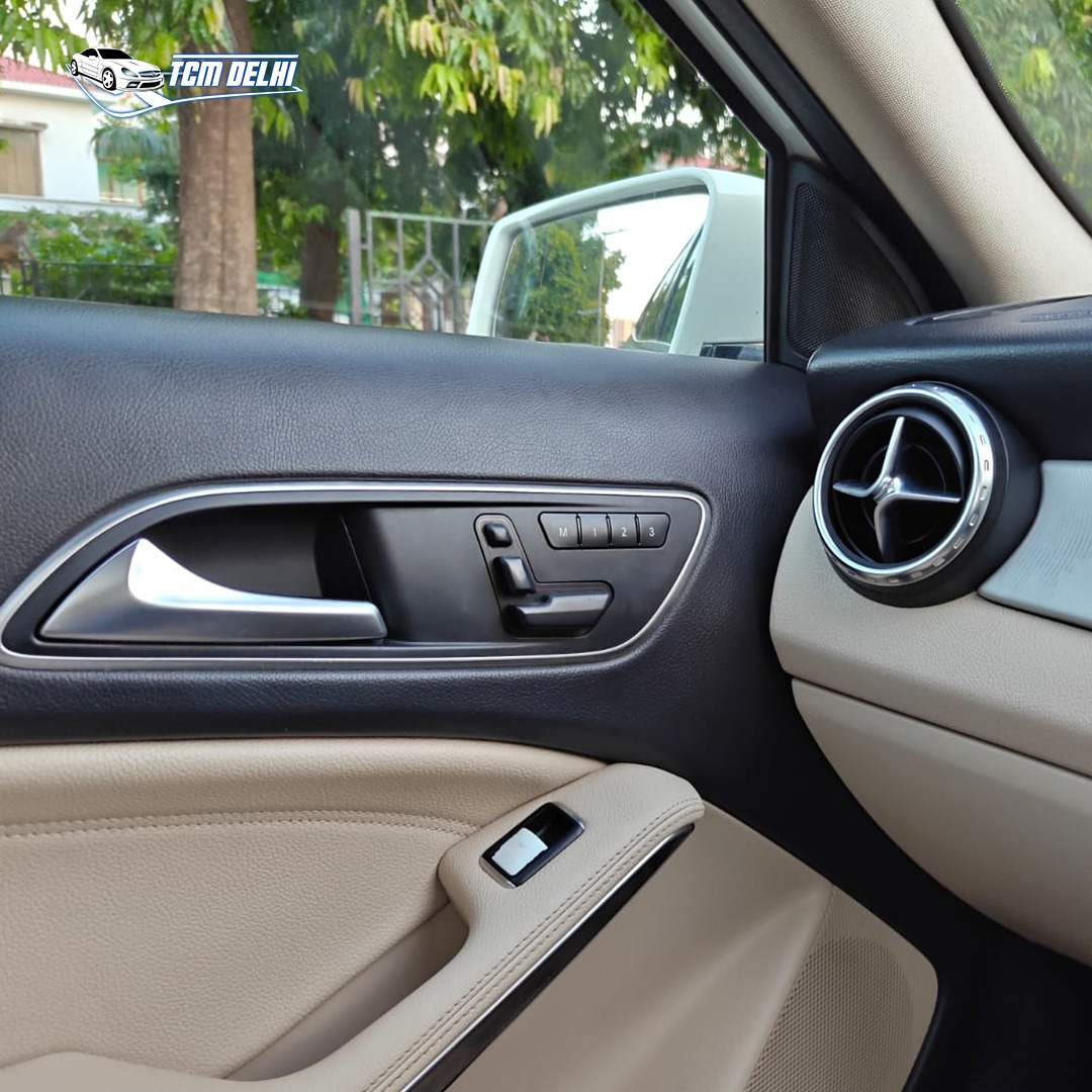 MERCEDES BENZ GLA200
