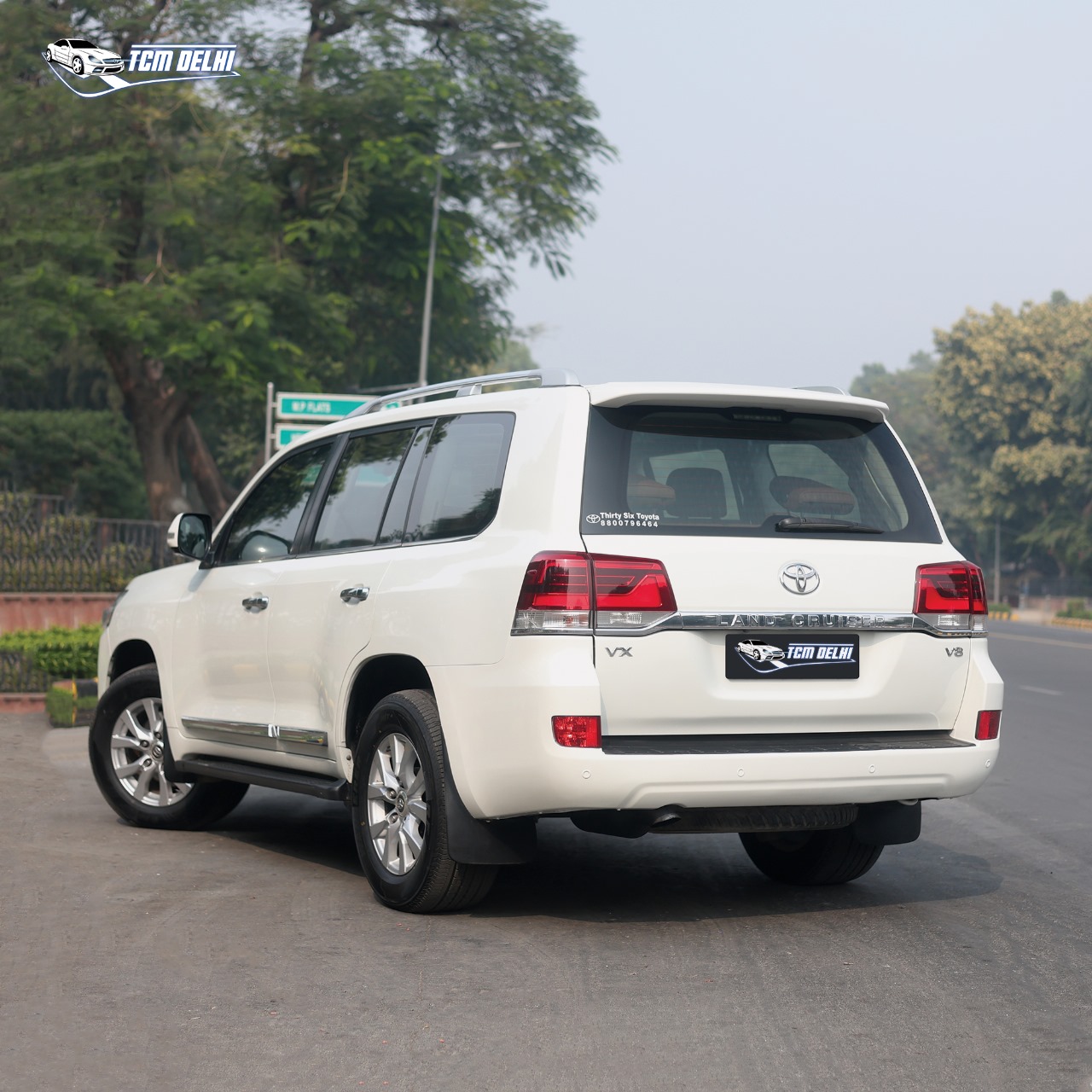 TOYOTA LAND CRUISER VX200