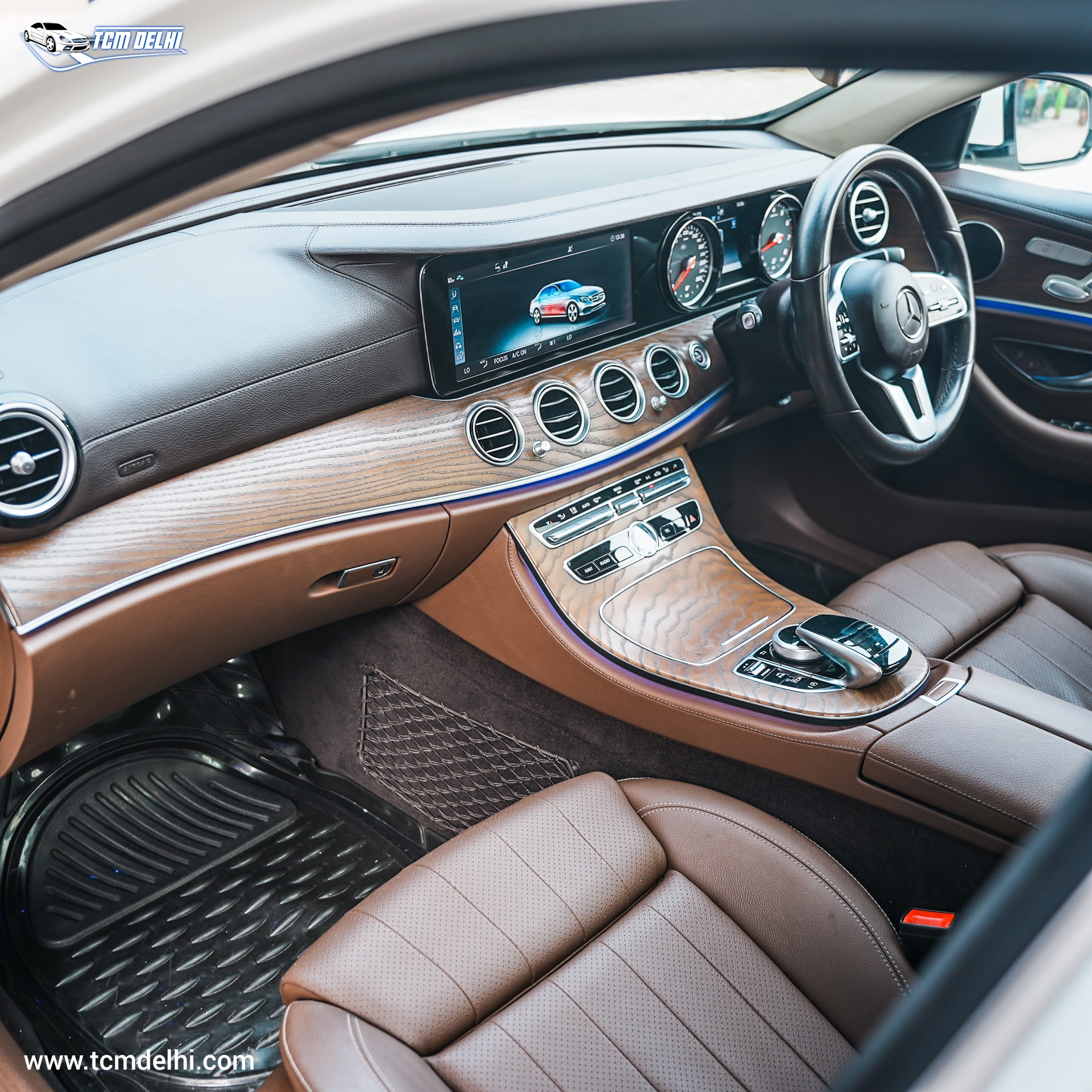 MERCEDES BENZ E200