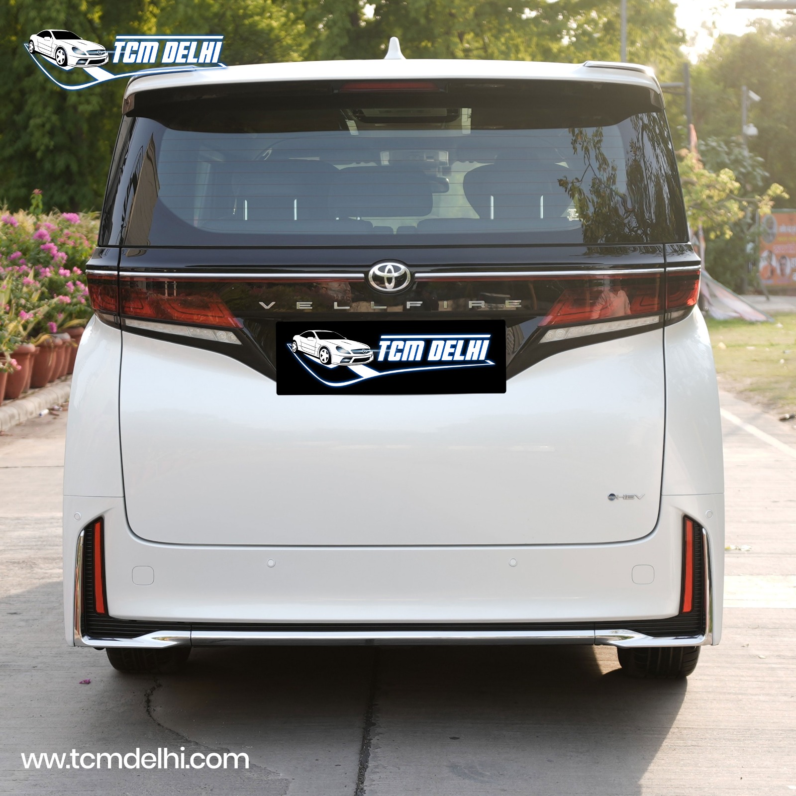 TOYOTA VELLFIRE HYBRID HI