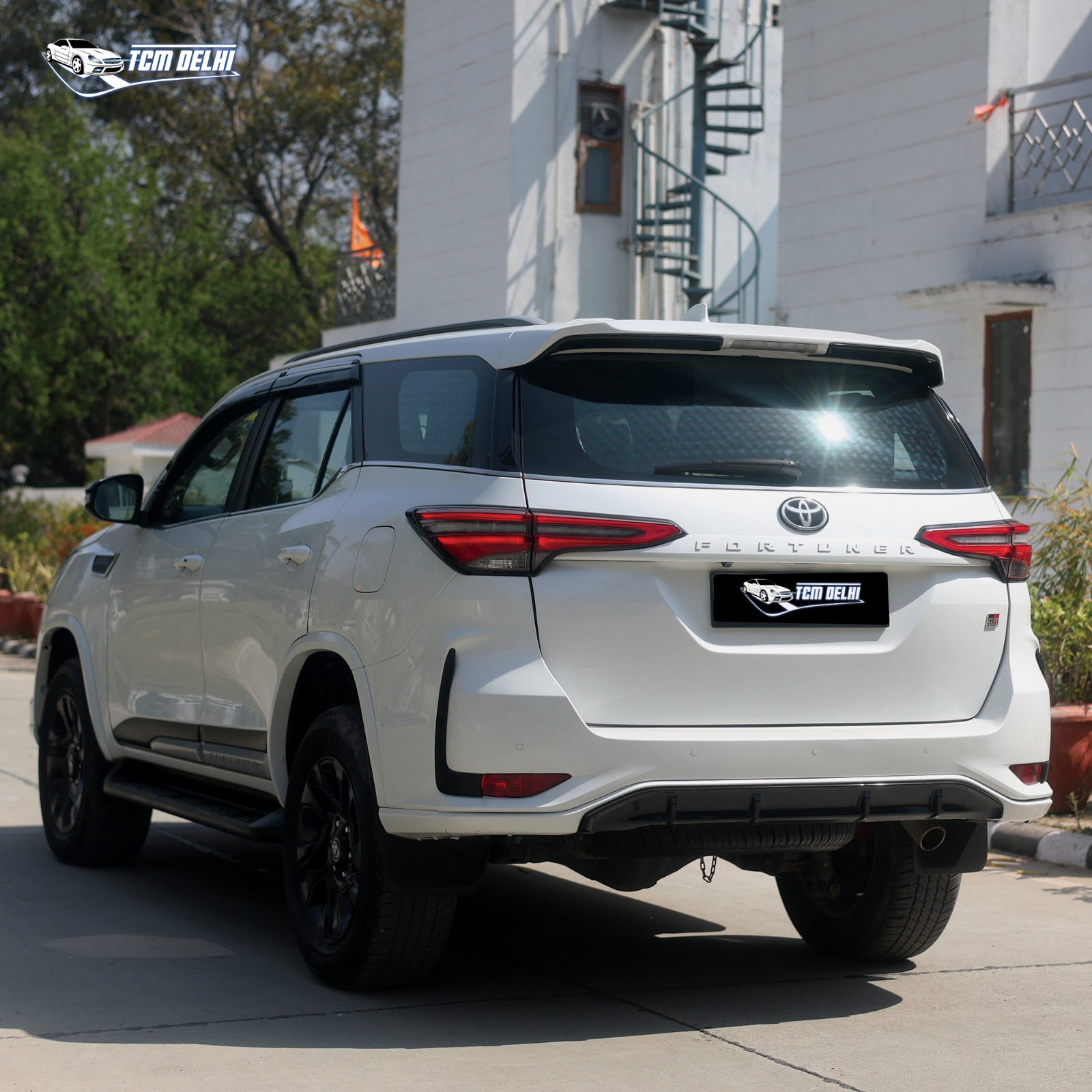 TOYOTA FORTUNER GR SPORT