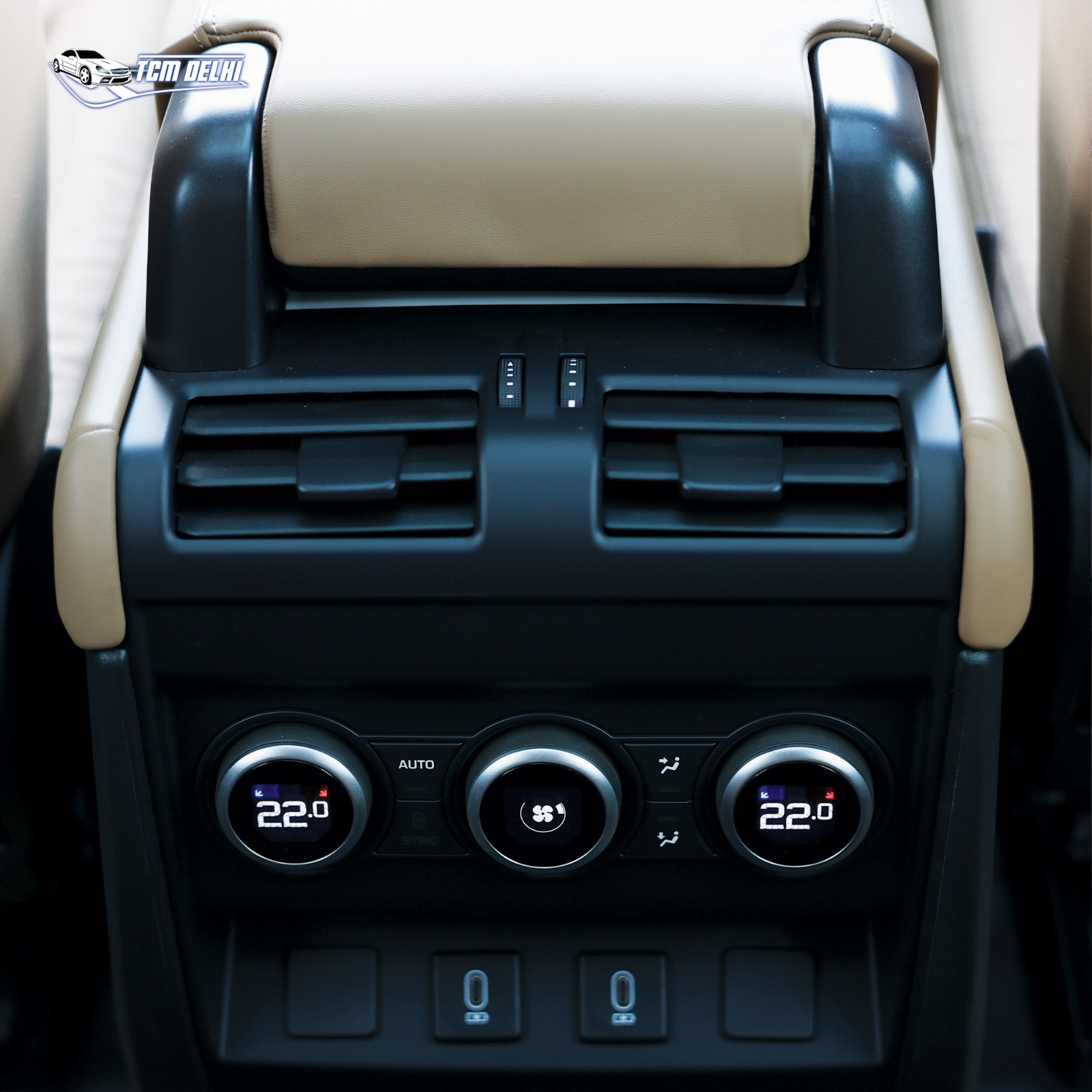 LAND ROVER DEFENDER PS300 XDYNAMIC HSE