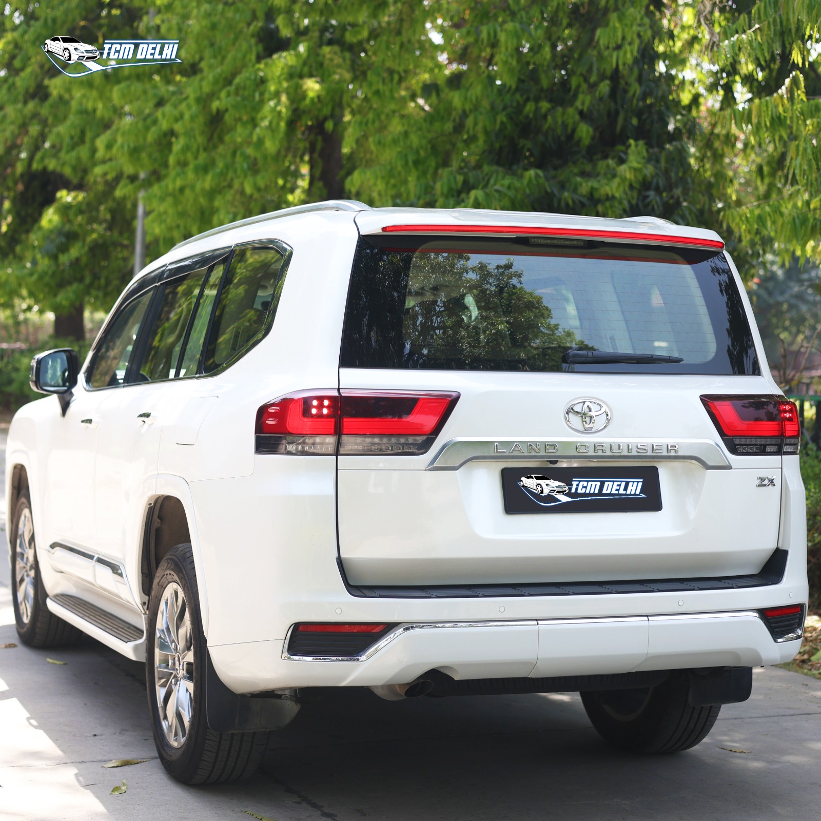 TOYOTA LAND CRUISER ZX300
