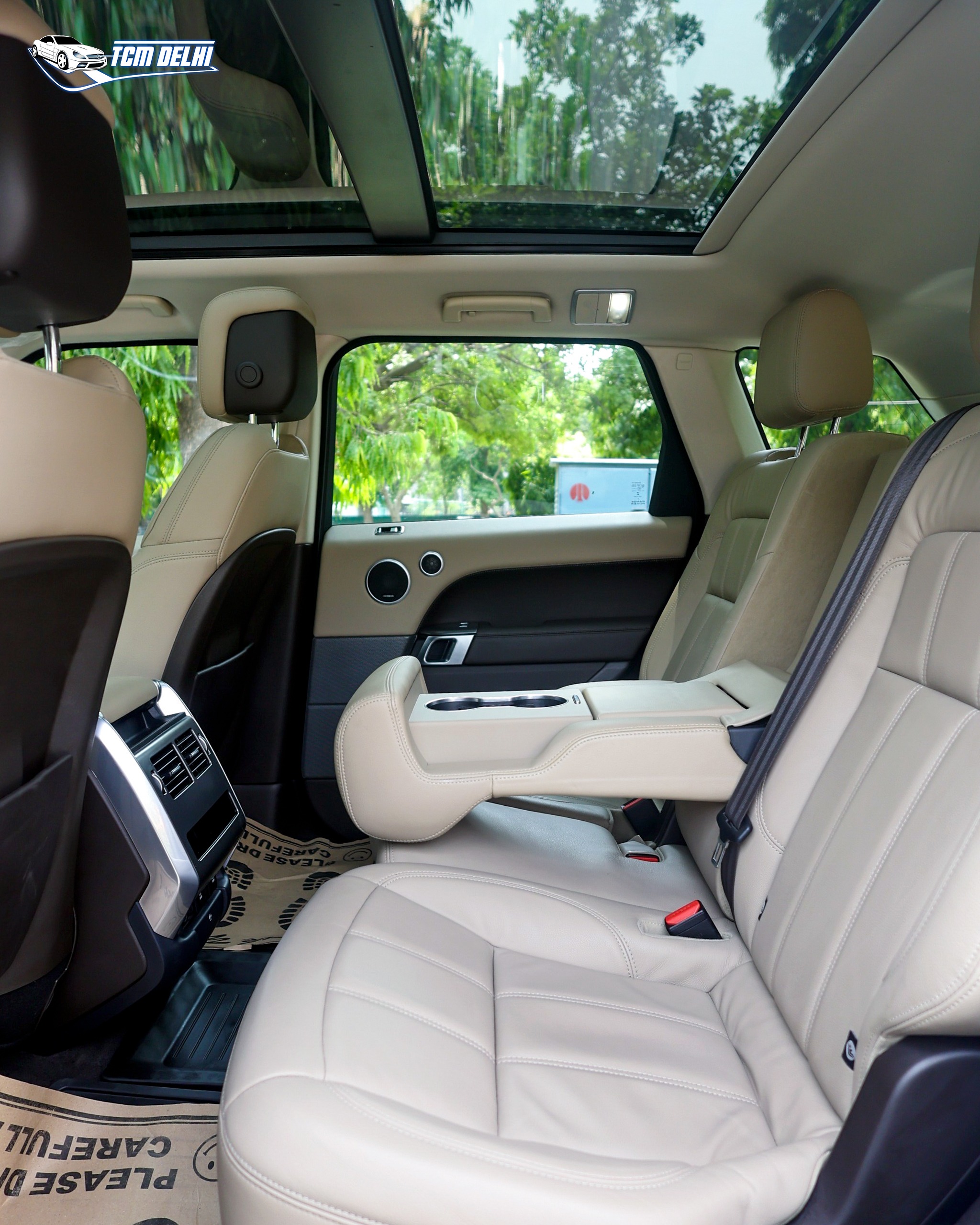 BENTLY BENTAYGA EWB AZURE FIRST EDITION