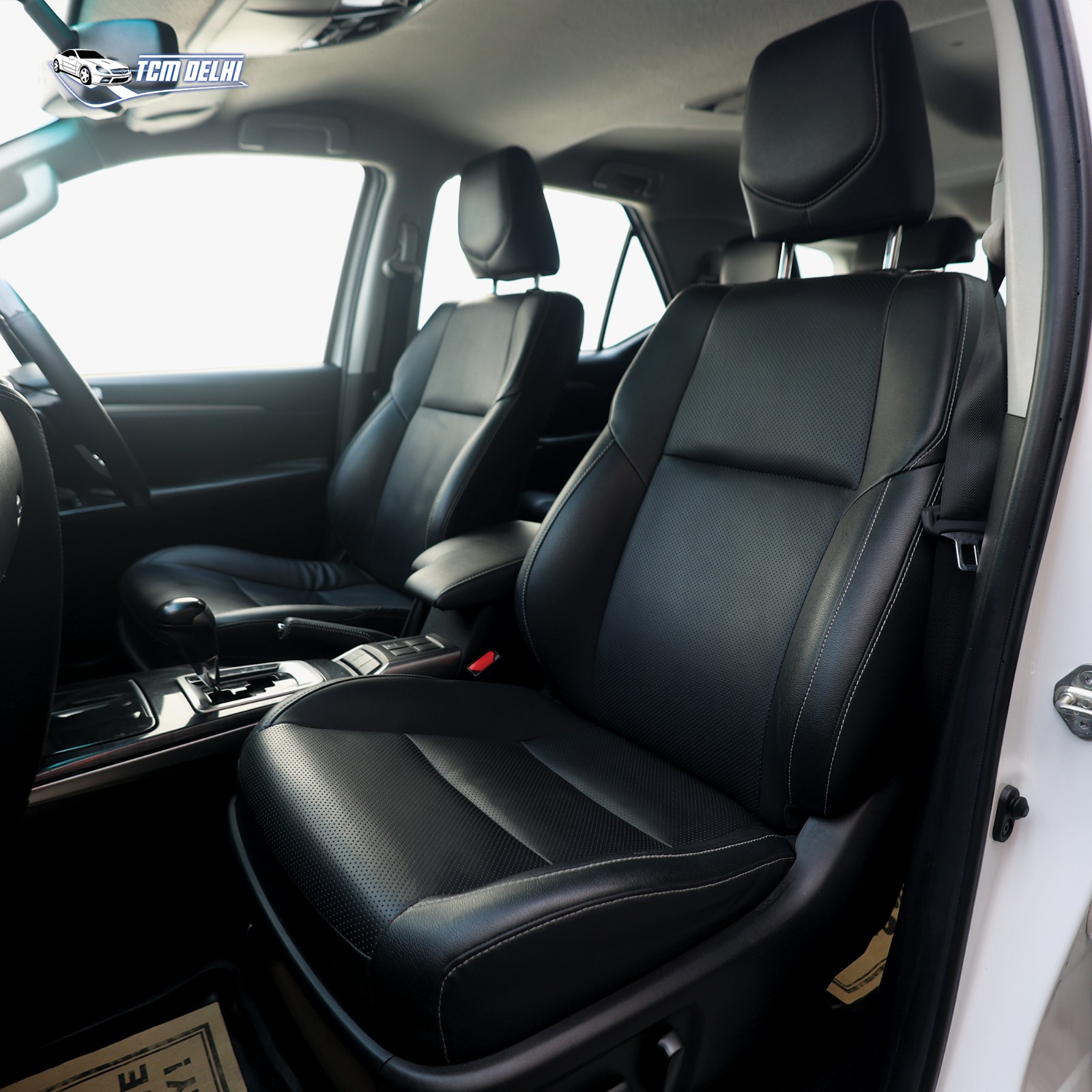 TOYOTA FORTUNER 4X2 A/T