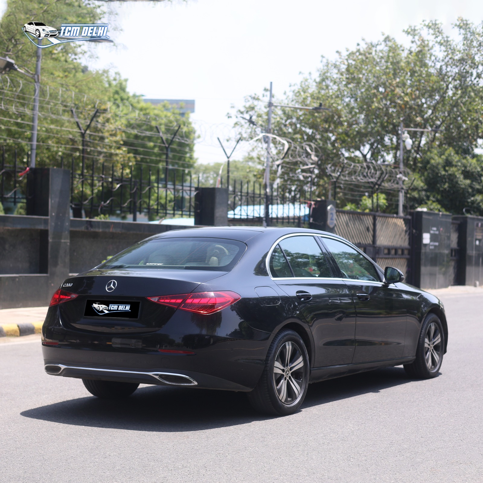 MERCEDES BENZ C200