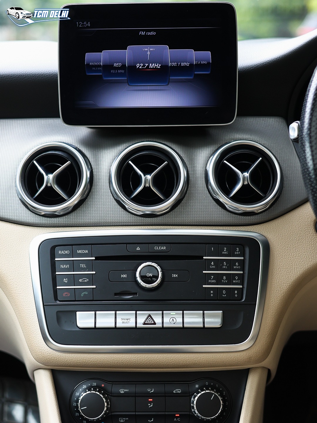 MERCEDES BENZ GLA200