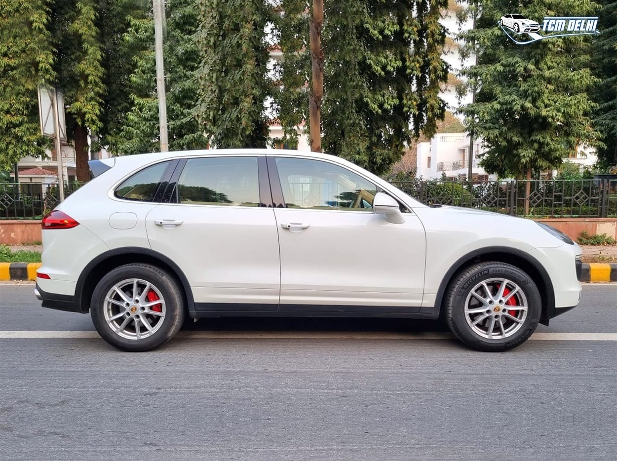 PORSCHE CAYENNE PLATINUM EDIYION