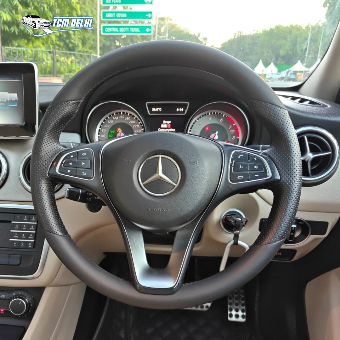 MERCEDES BENZ GLA200