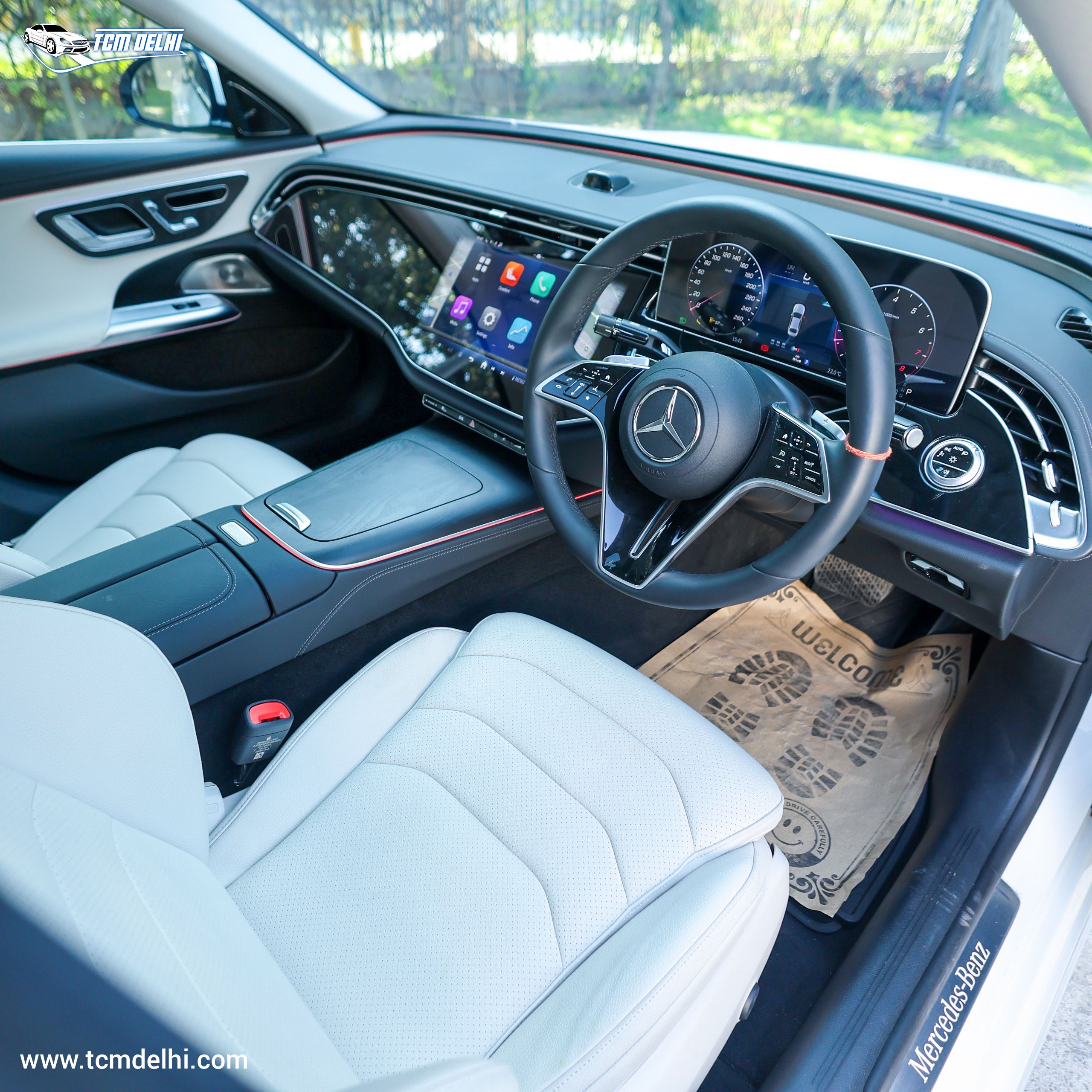 MERCEDES BENZ E200