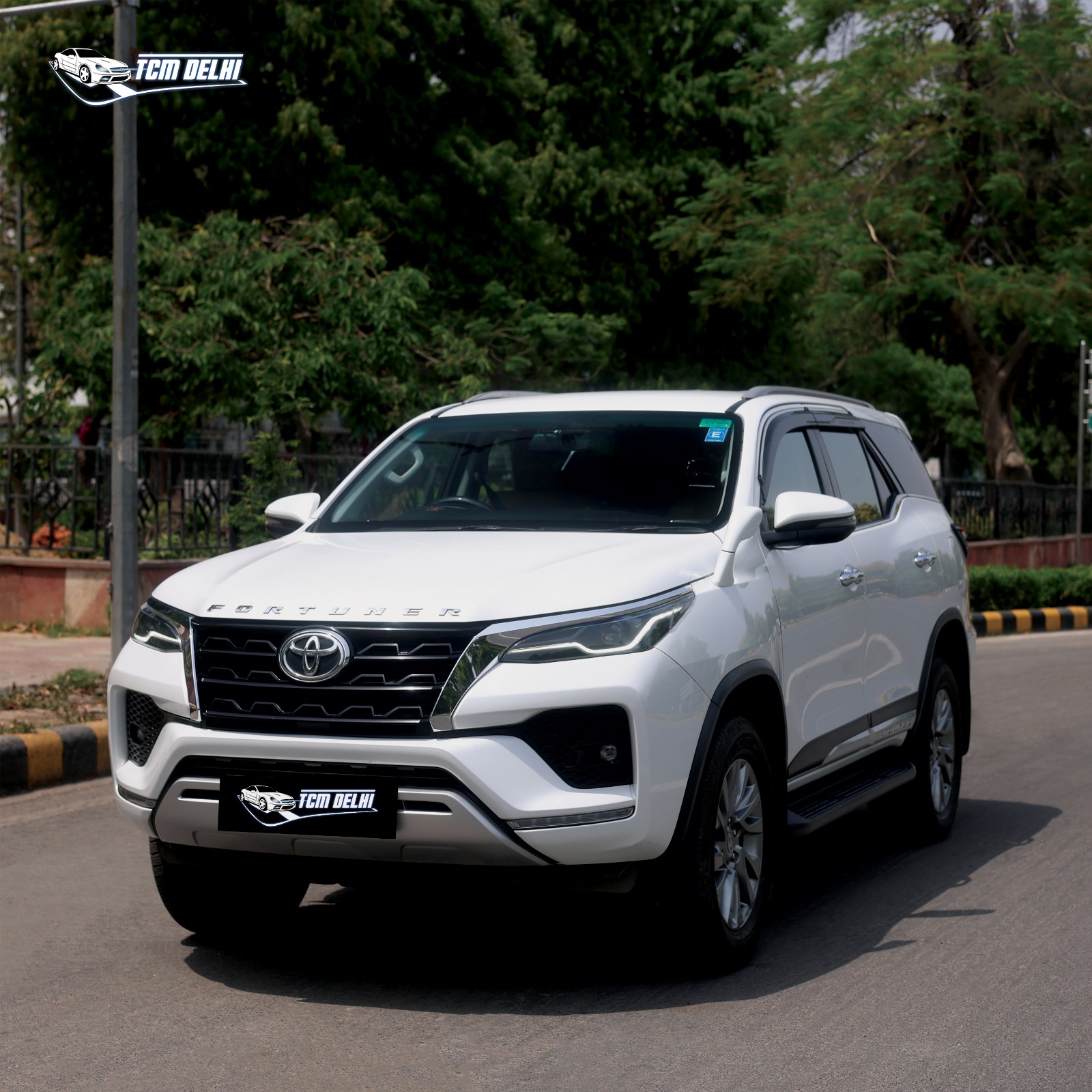TOYOTA FORTUNER 4X4 AT