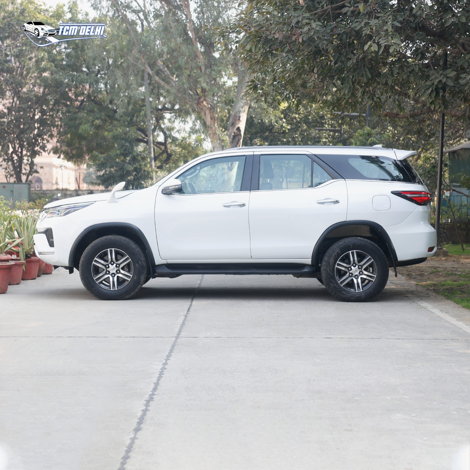 TOYOTA FORTUNER 4X2 A/T