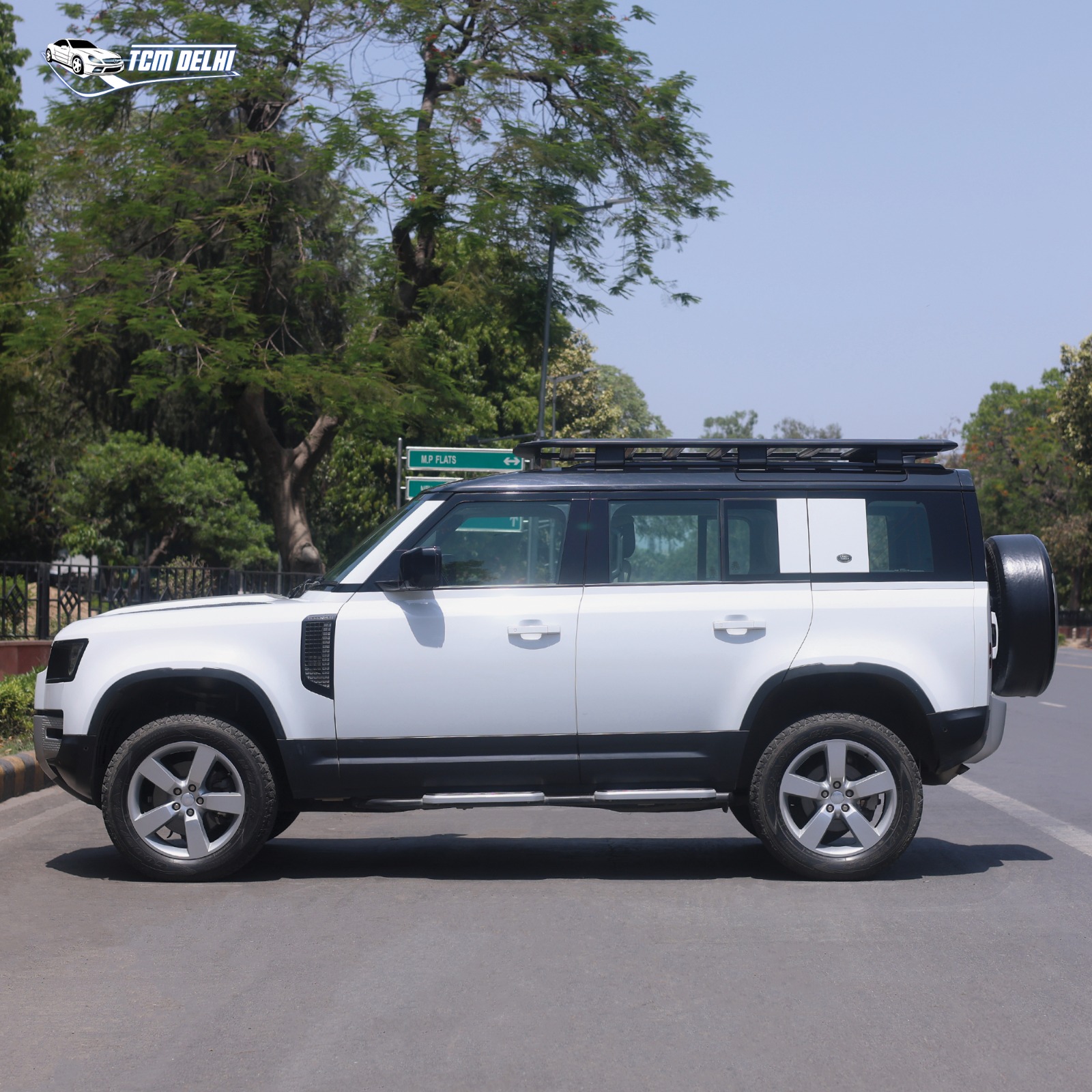 LAND ROVER DEFENDER 2.0 HSE 110PS