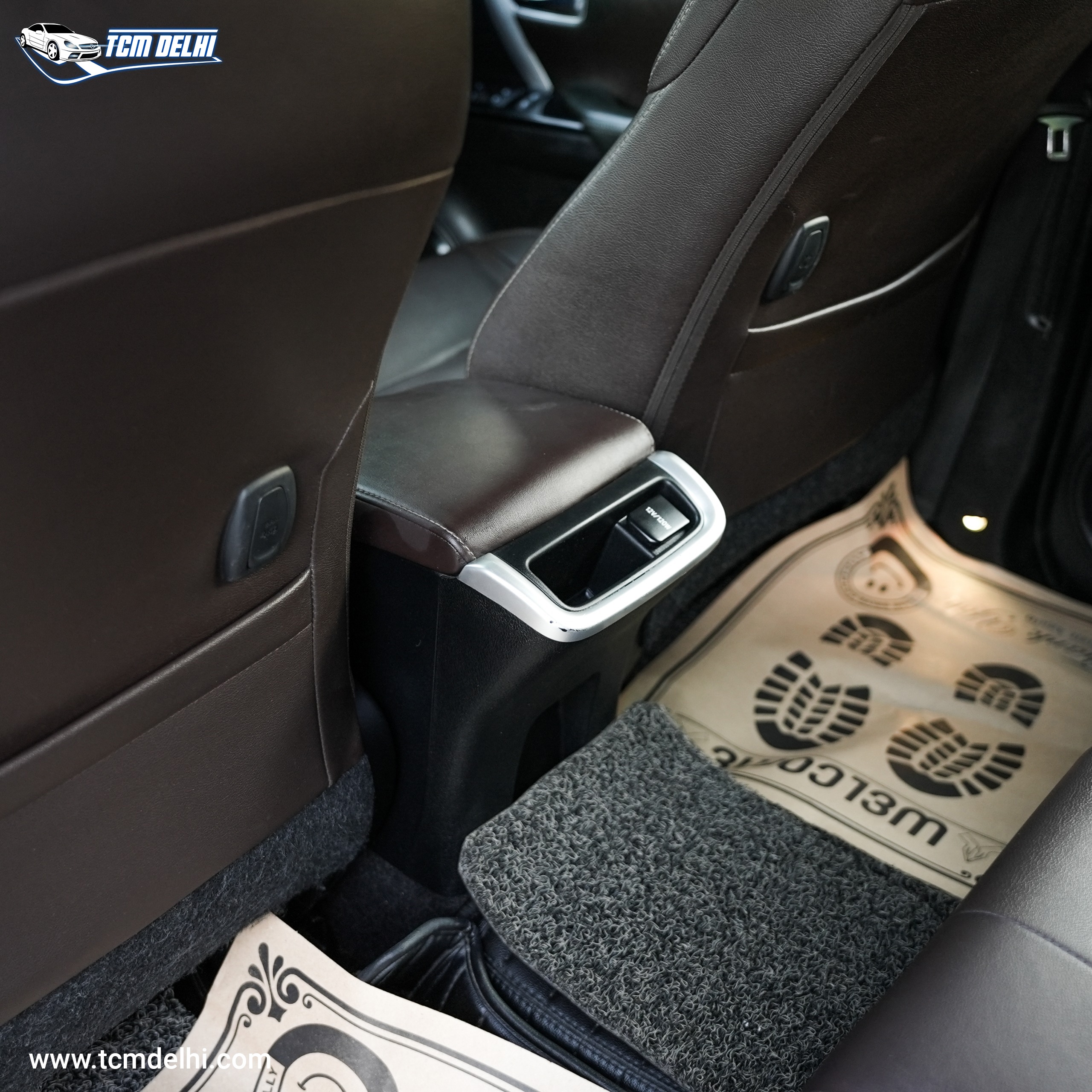 TOYOTA FORTUNER 4X4 AT