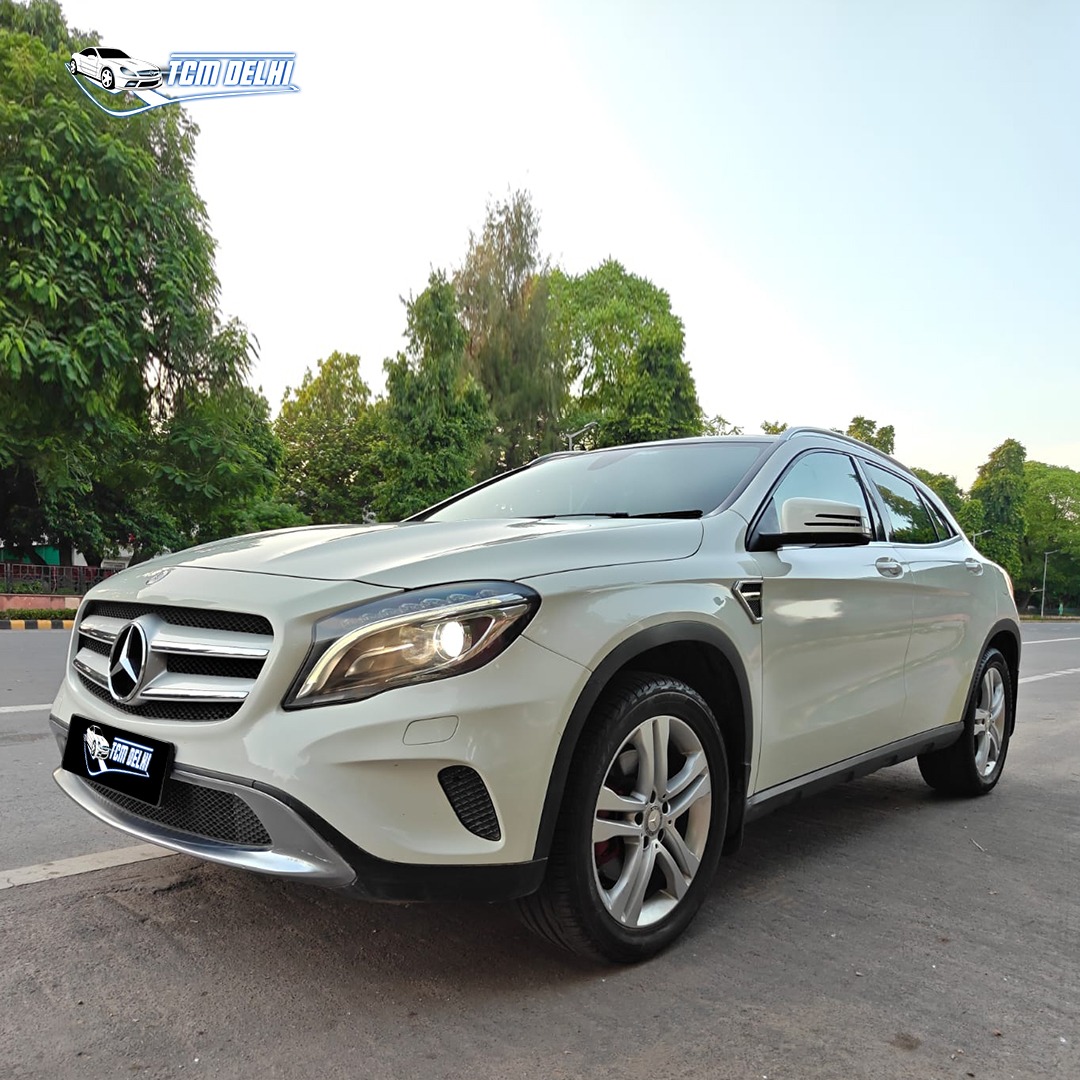 MERCEDES BENZ GLA200