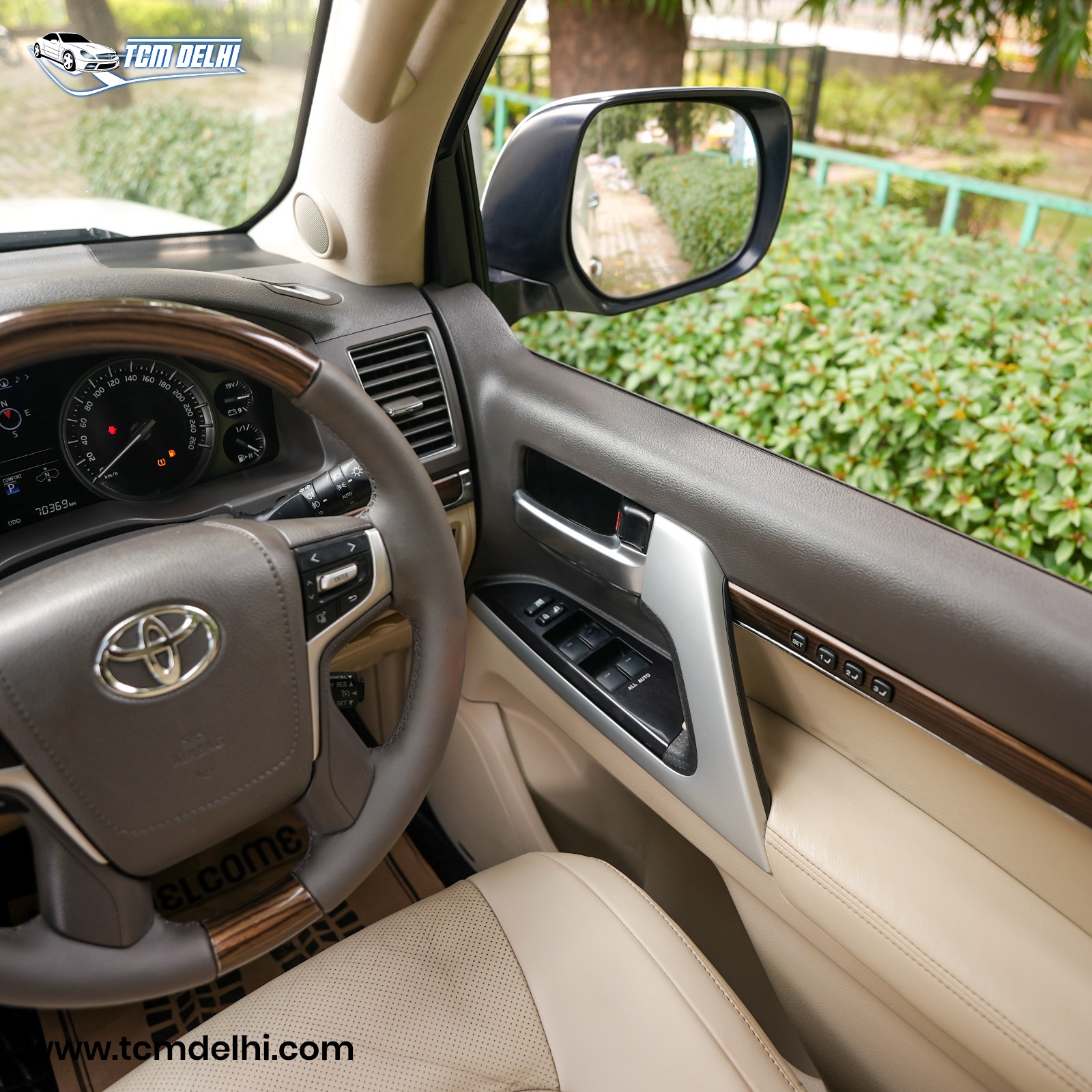 TOYOTA LAND CRUISER V8