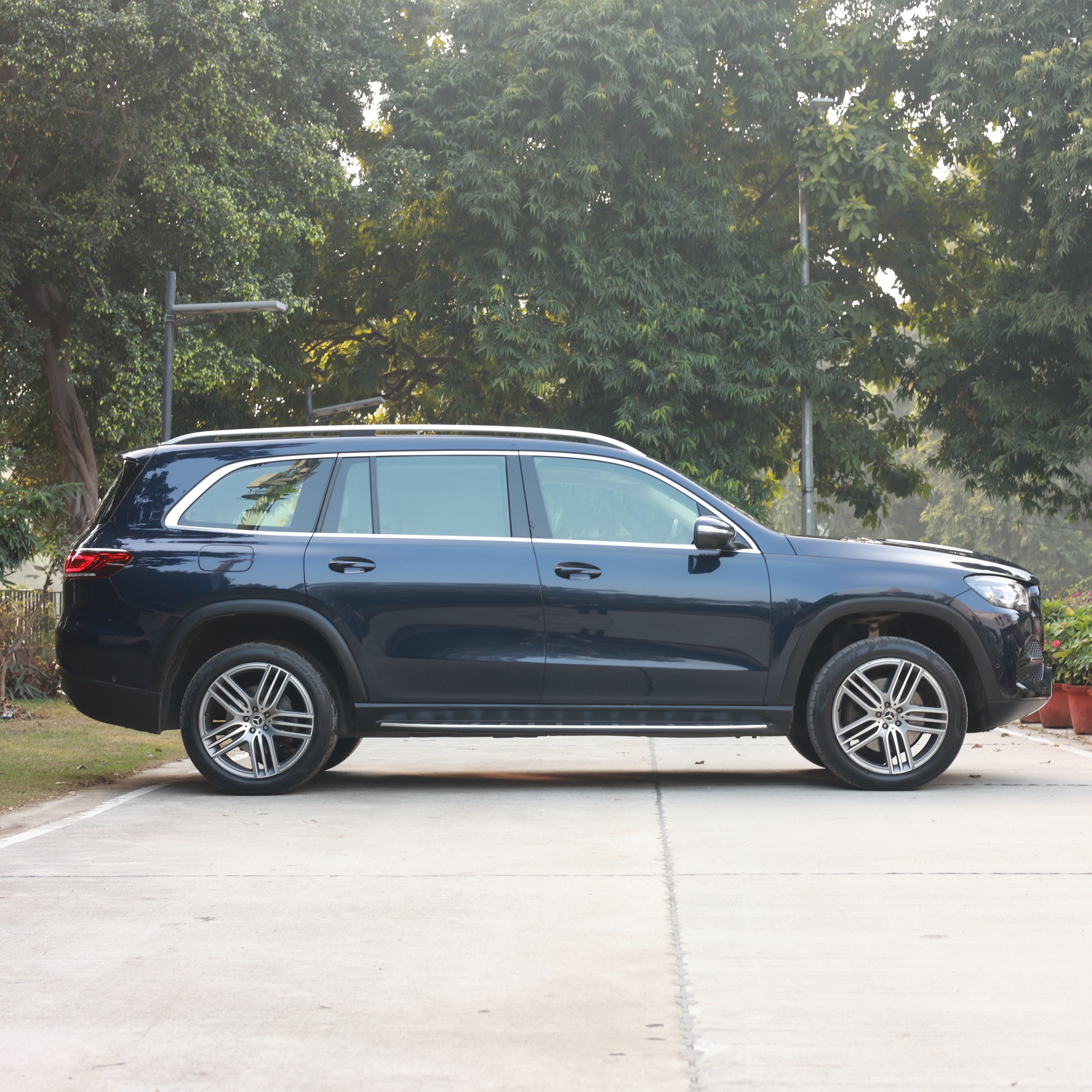MERCEDES BENZ GLS450