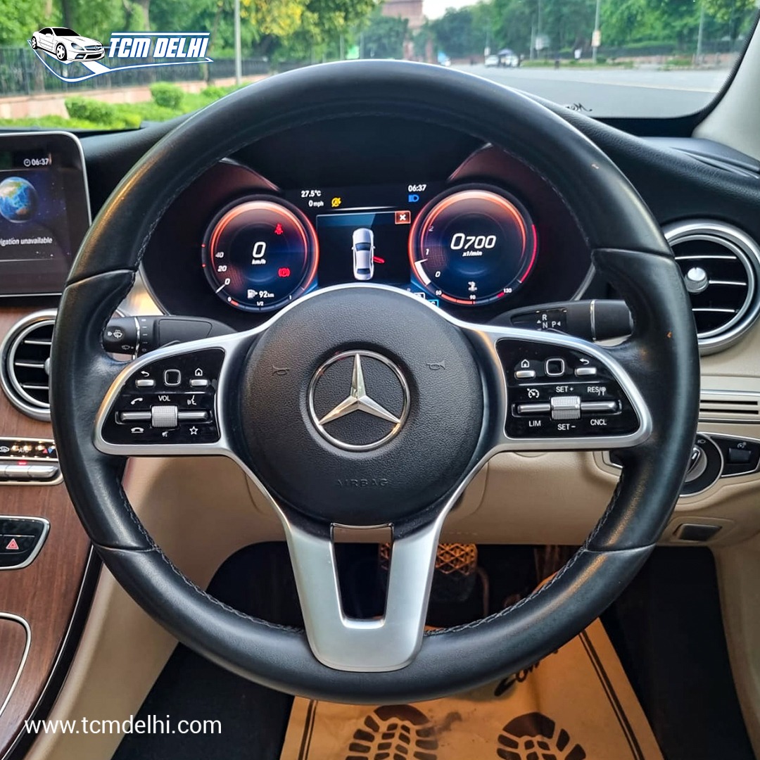 MERCEDES BENZ C200 PROGRASSIVE