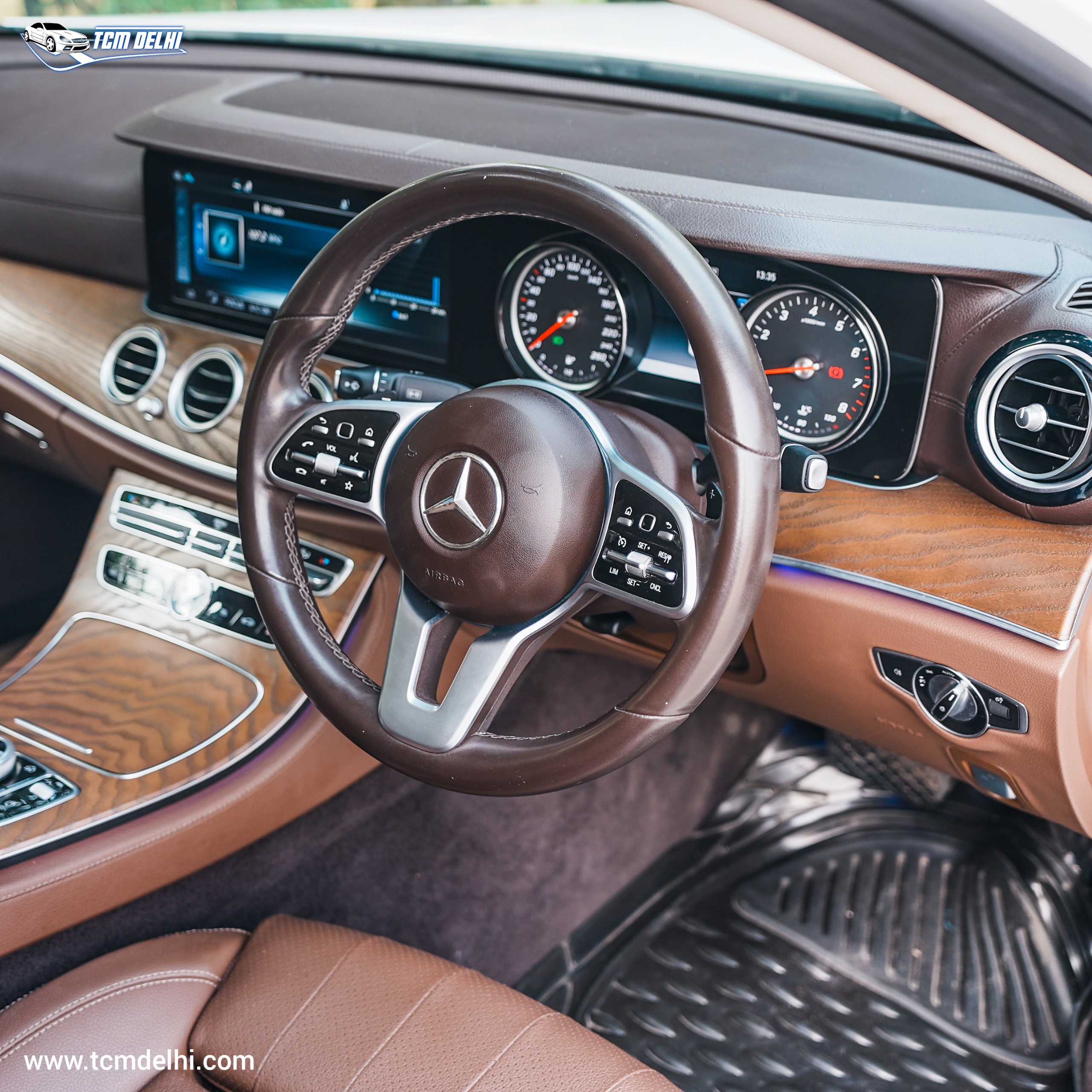 MERCEDES BENZ E200