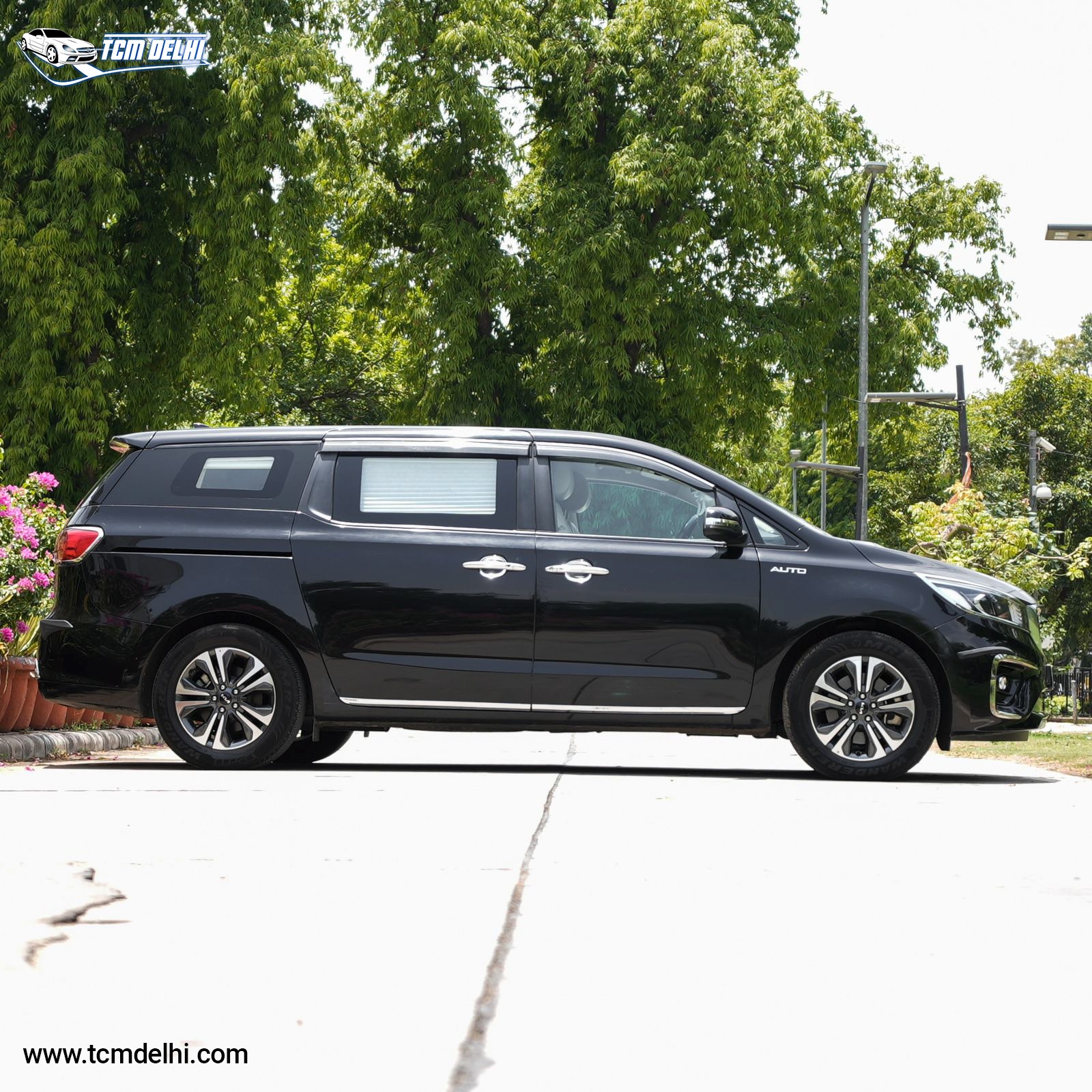 KIA CARNIVAL LIMOSINE+