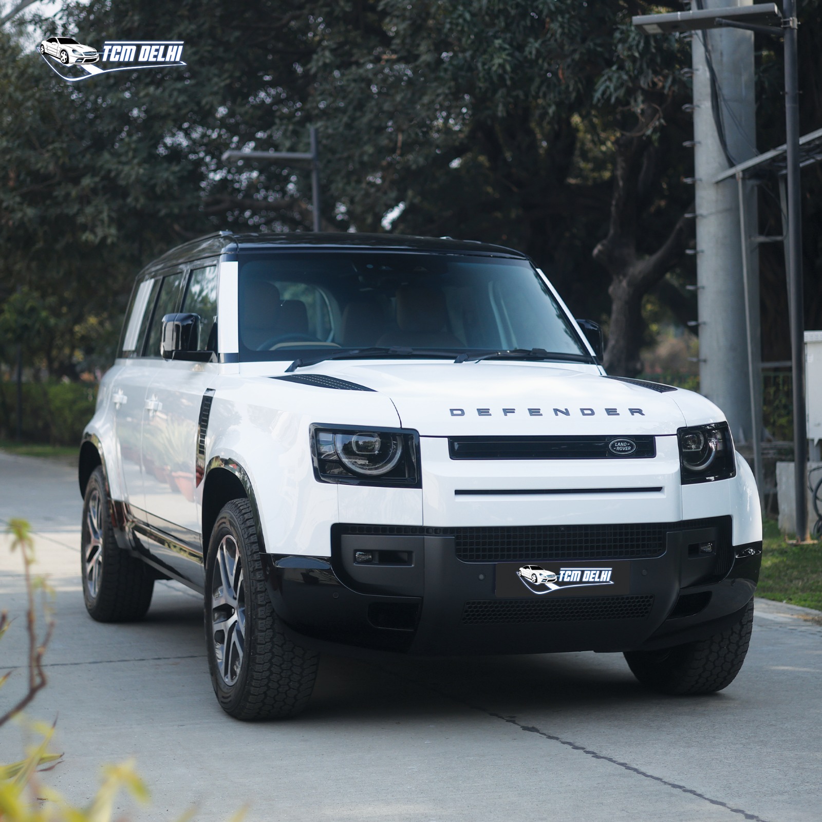 LAND ROVER DEFENDER PS300 XDYNAMIC HSE