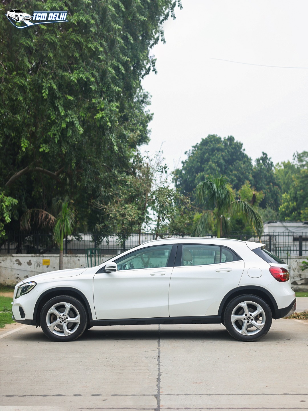 MERCEDES BENZ GLA200