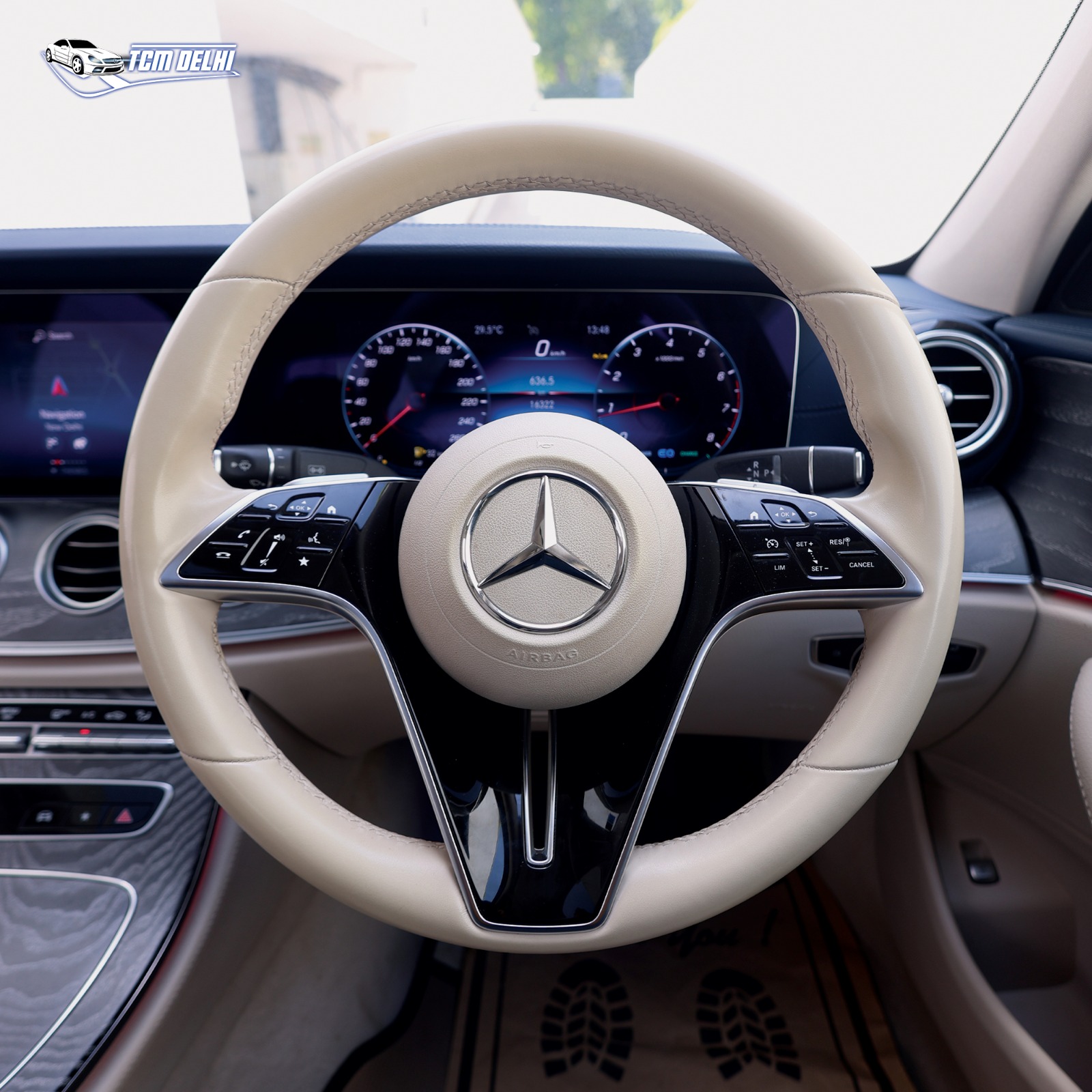 MERCEDES BENZ E200