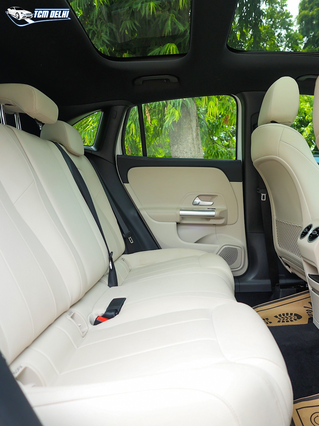 MERCEDES BENZ GLA200