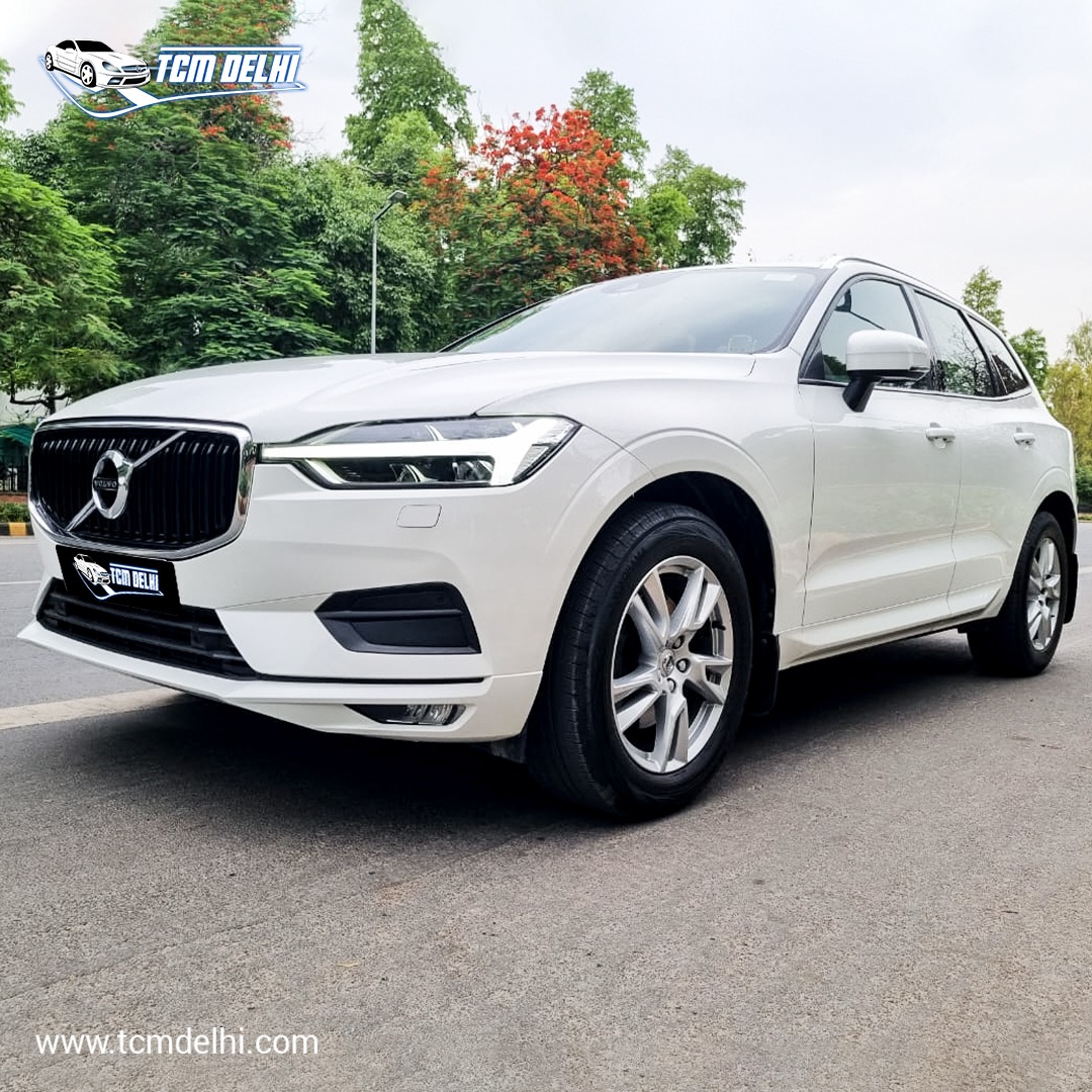 VOLVO XC60 D4 MOMENTUM