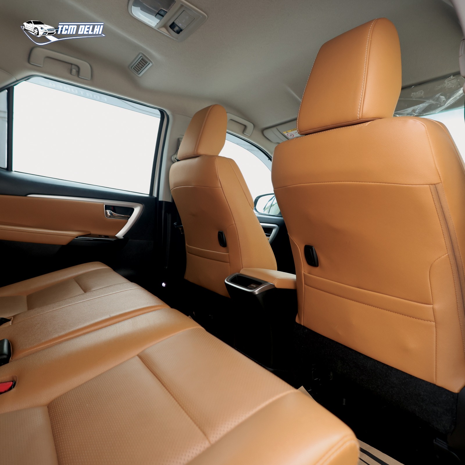 TOYOTA FORTUNER 4X4 AT