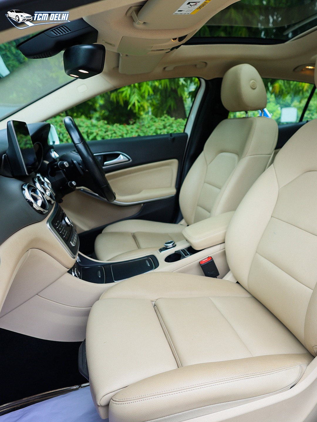 MERCEDES BENZ GLA200