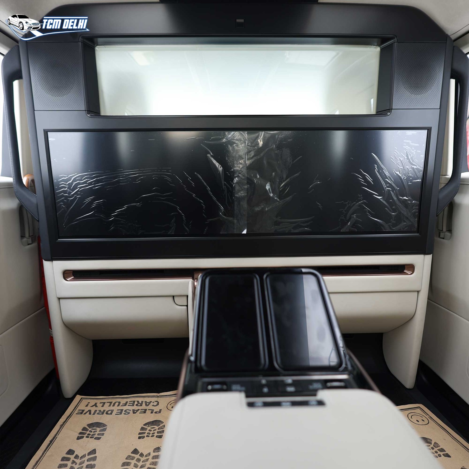 LEXUS LM 350h 4S LUXURY HYBRID