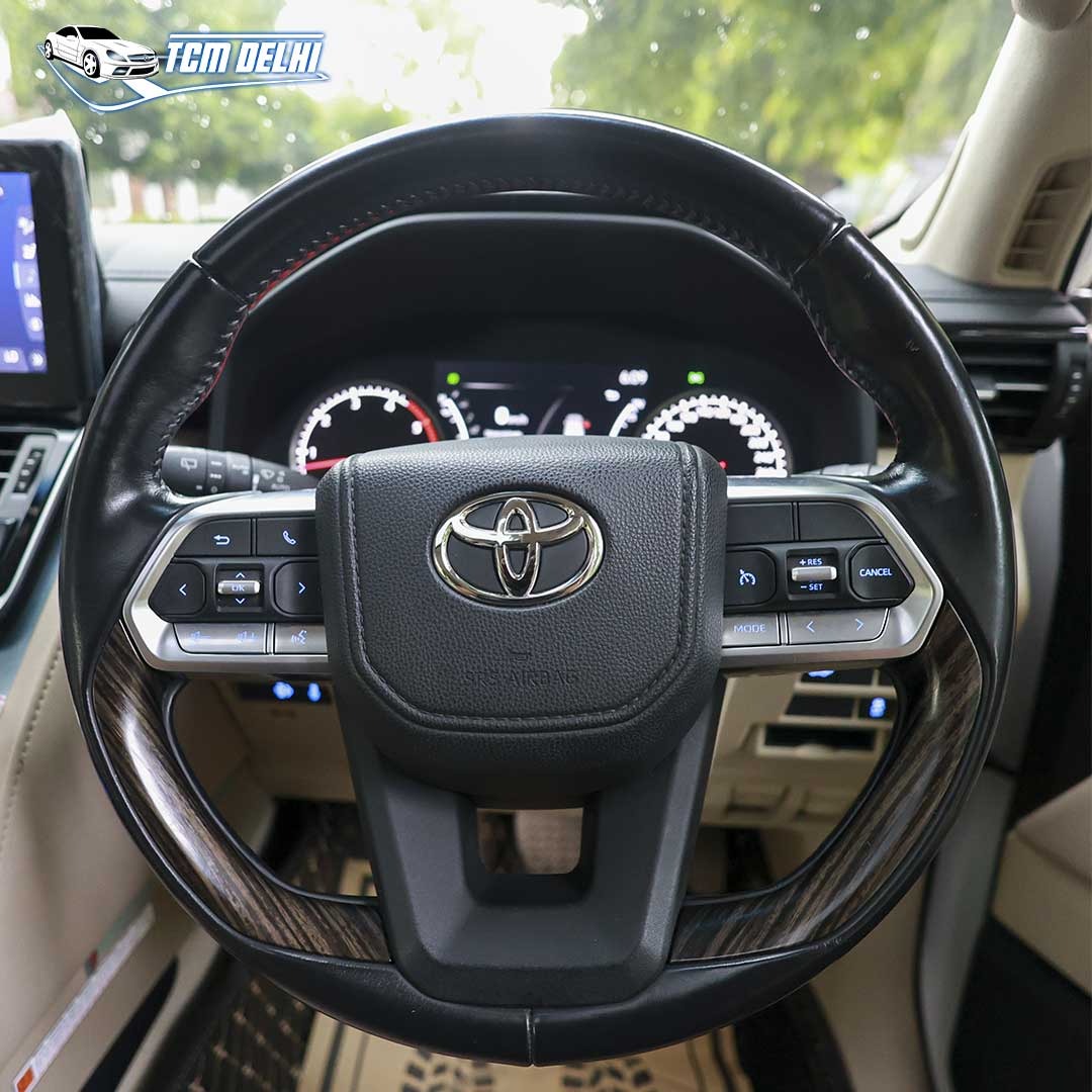 TOYOTA LAND CRUISER ZX300