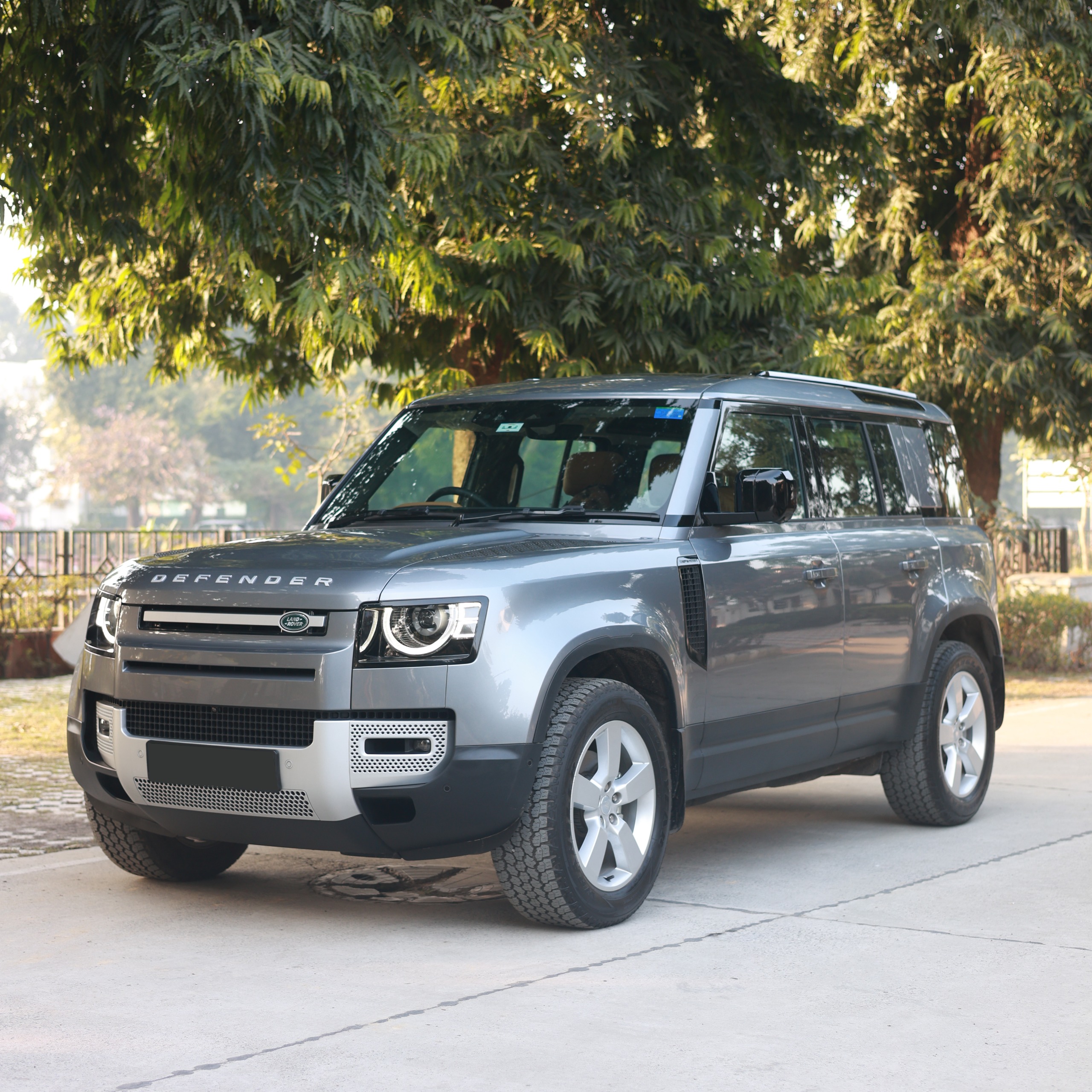 LAND ROVER DEFENDER 2.0 110PS HSE